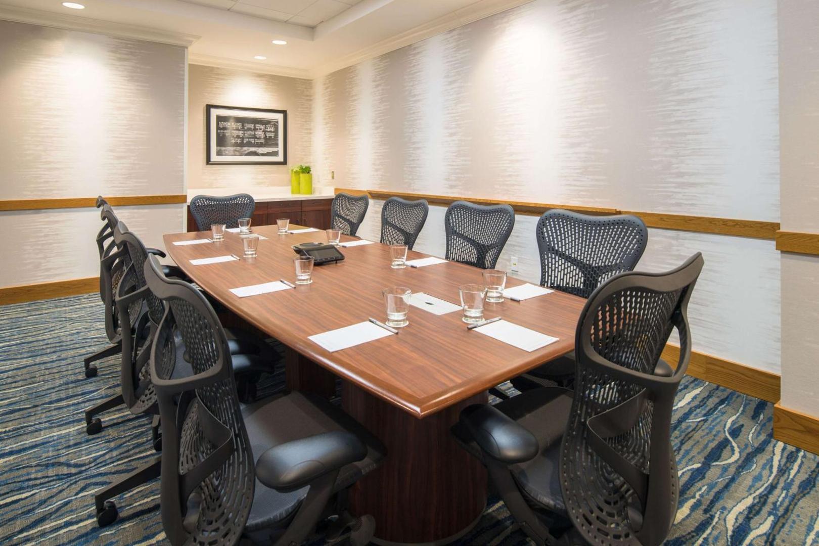 Hampton Inn & Suites by Hilton Portland-Pearl District Hampton Inn & Suites by Hilton Portland-Pearl District
