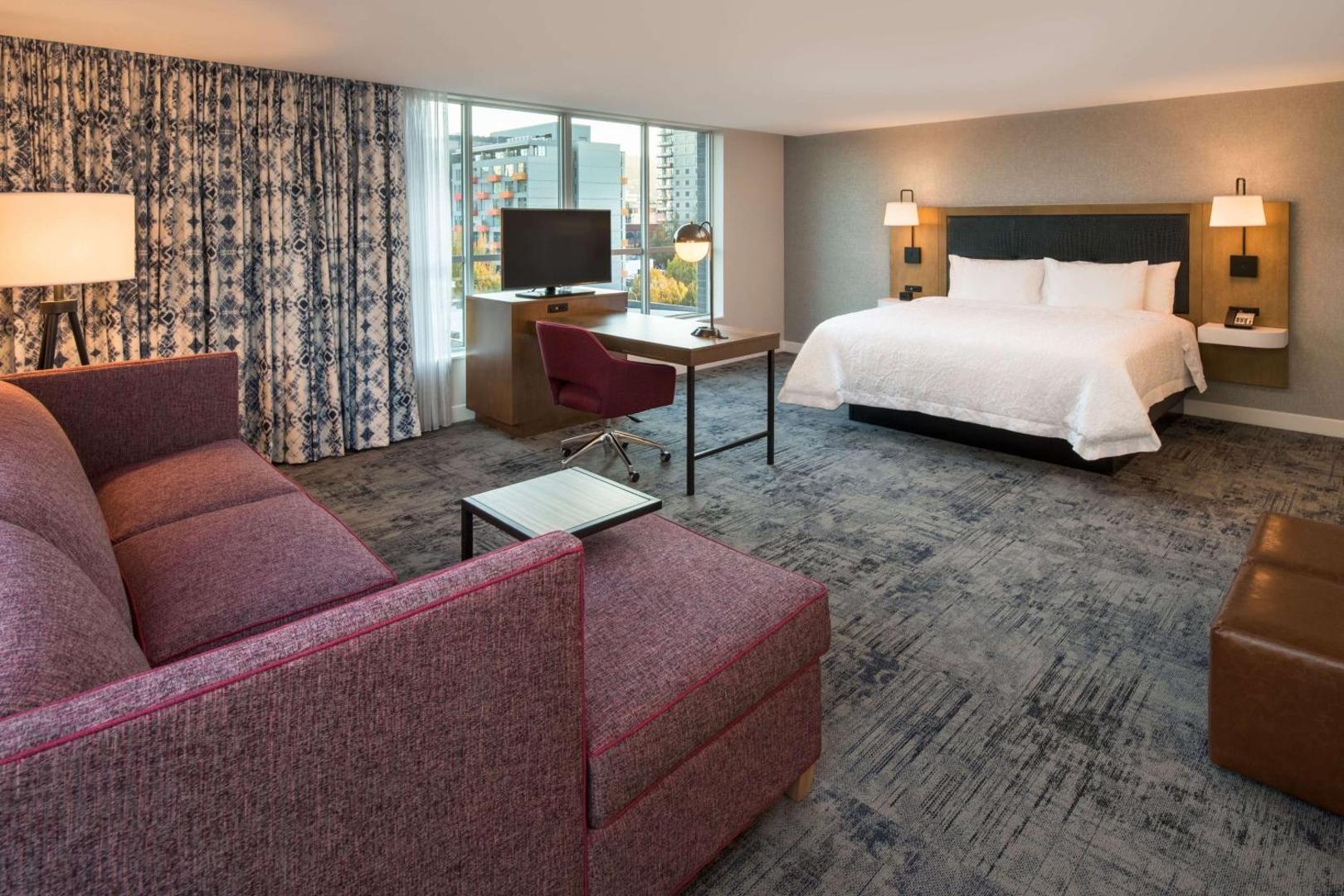 Hampton Inn & Suites by Hilton Portland-Pearl District Hampton Inn & Suites by Hilton Portland-Pearl District