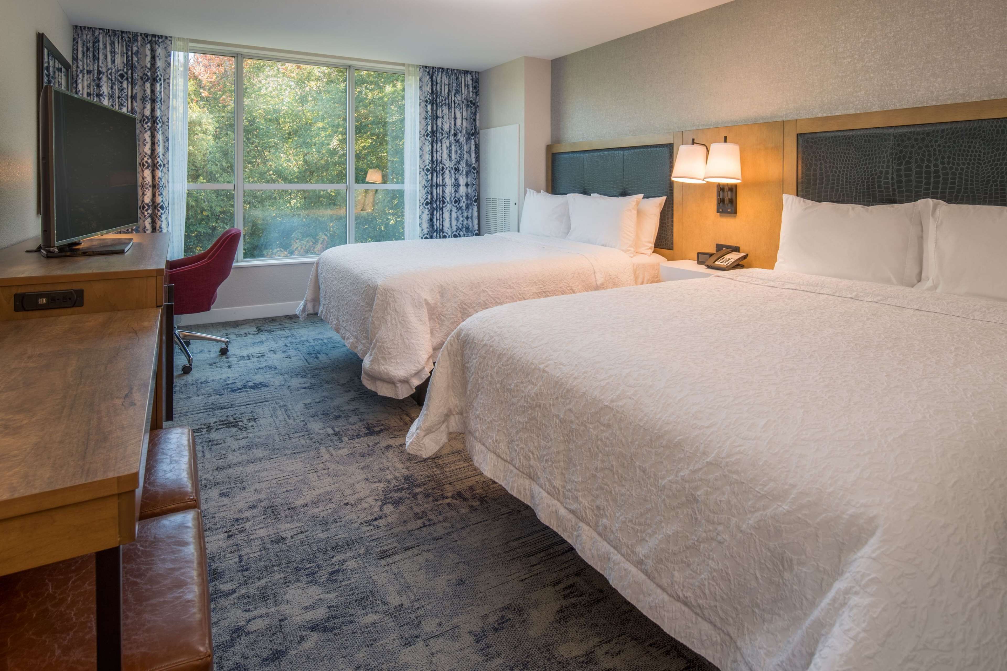 Hampton Inn & Suites by Hilton Portland-Pearl District Hampton Inn & Suites by Hilton Portland-Pearl District