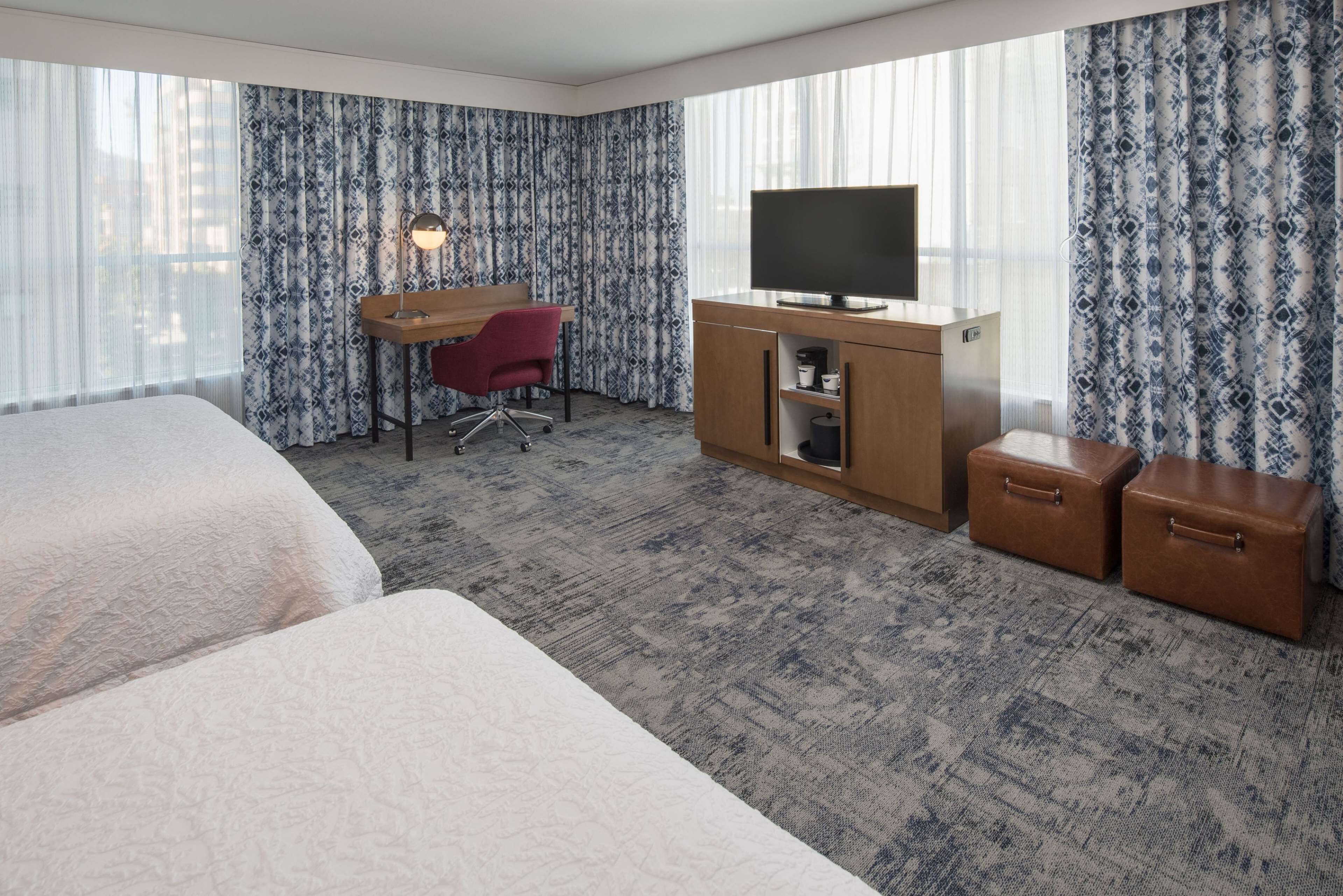 Hampton Inn & Suites by Hilton Portland-Pearl District Hampton Inn & Suites by Hilton Portland-Pearl District