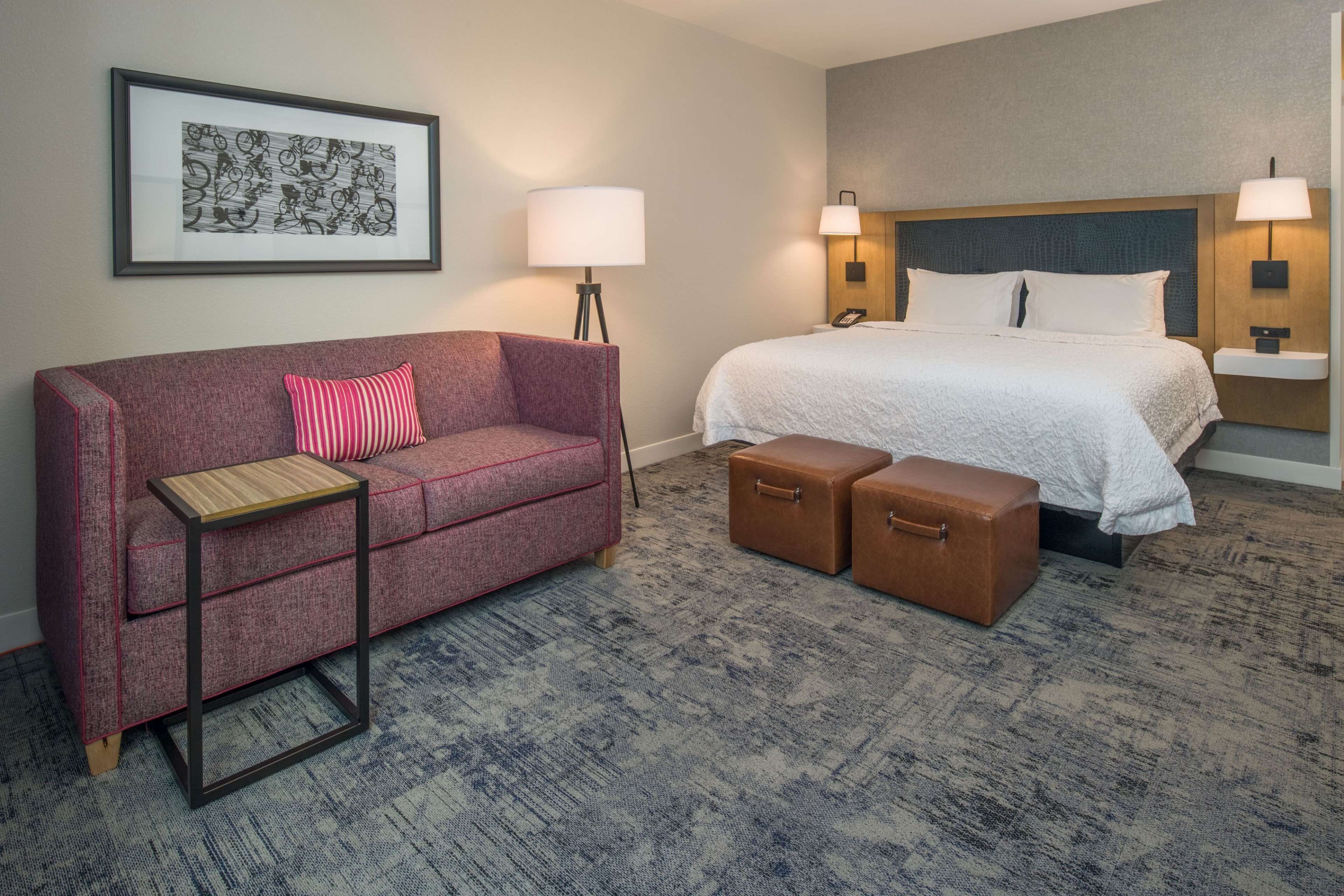 Hampton Inn & Suites by Hilton Portland-Pearl District Hampton Inn & Suites by Hilton Portland-Pearl District