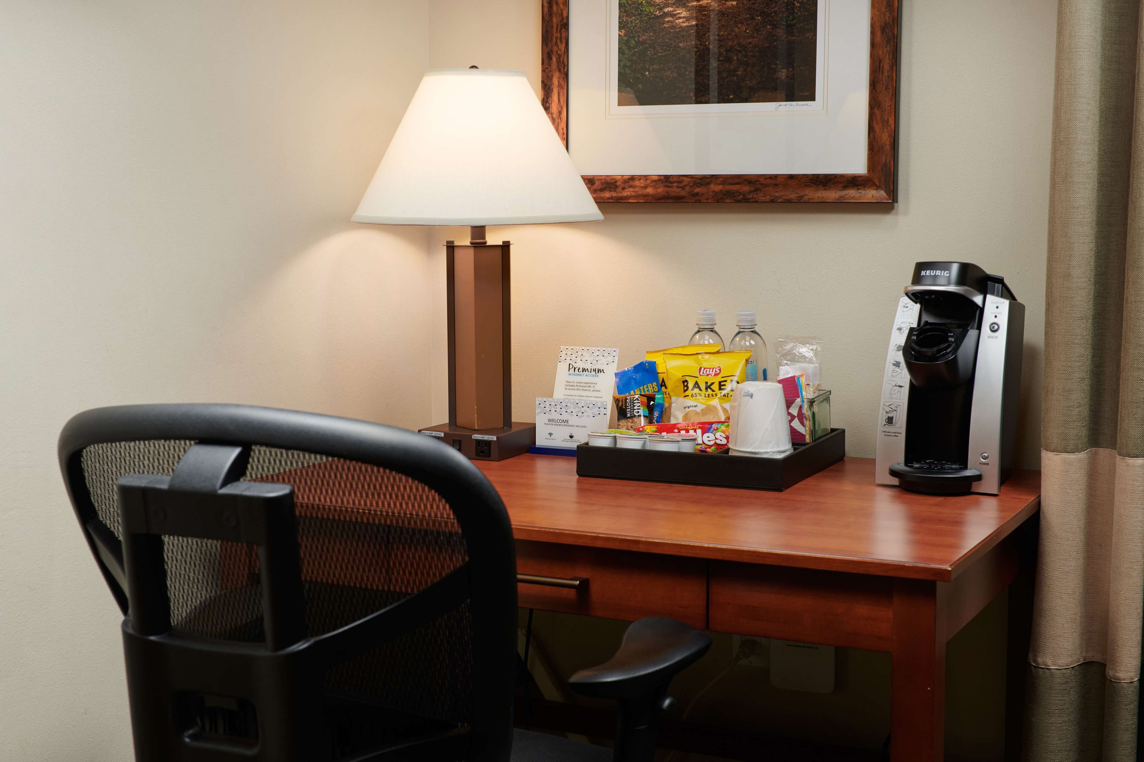 Hampton Inn & Suites Salem Hampton Inn & Suites Salem