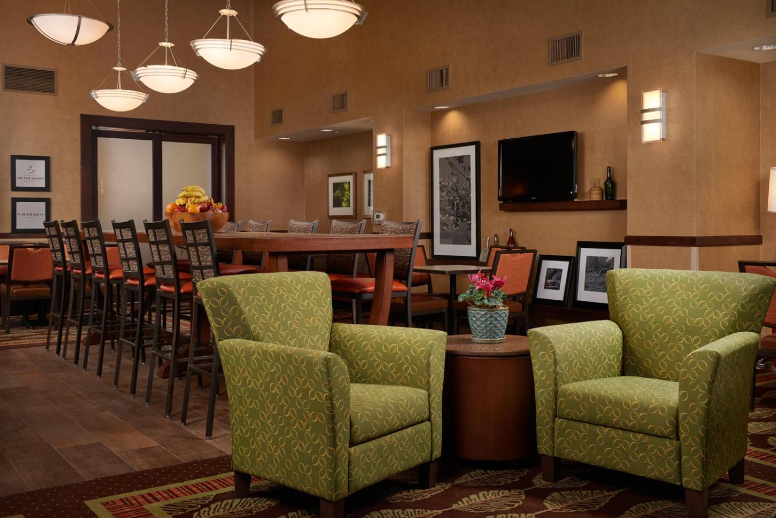 Hampton Inn & Suites Salem Hampton Inn & Suites Salem