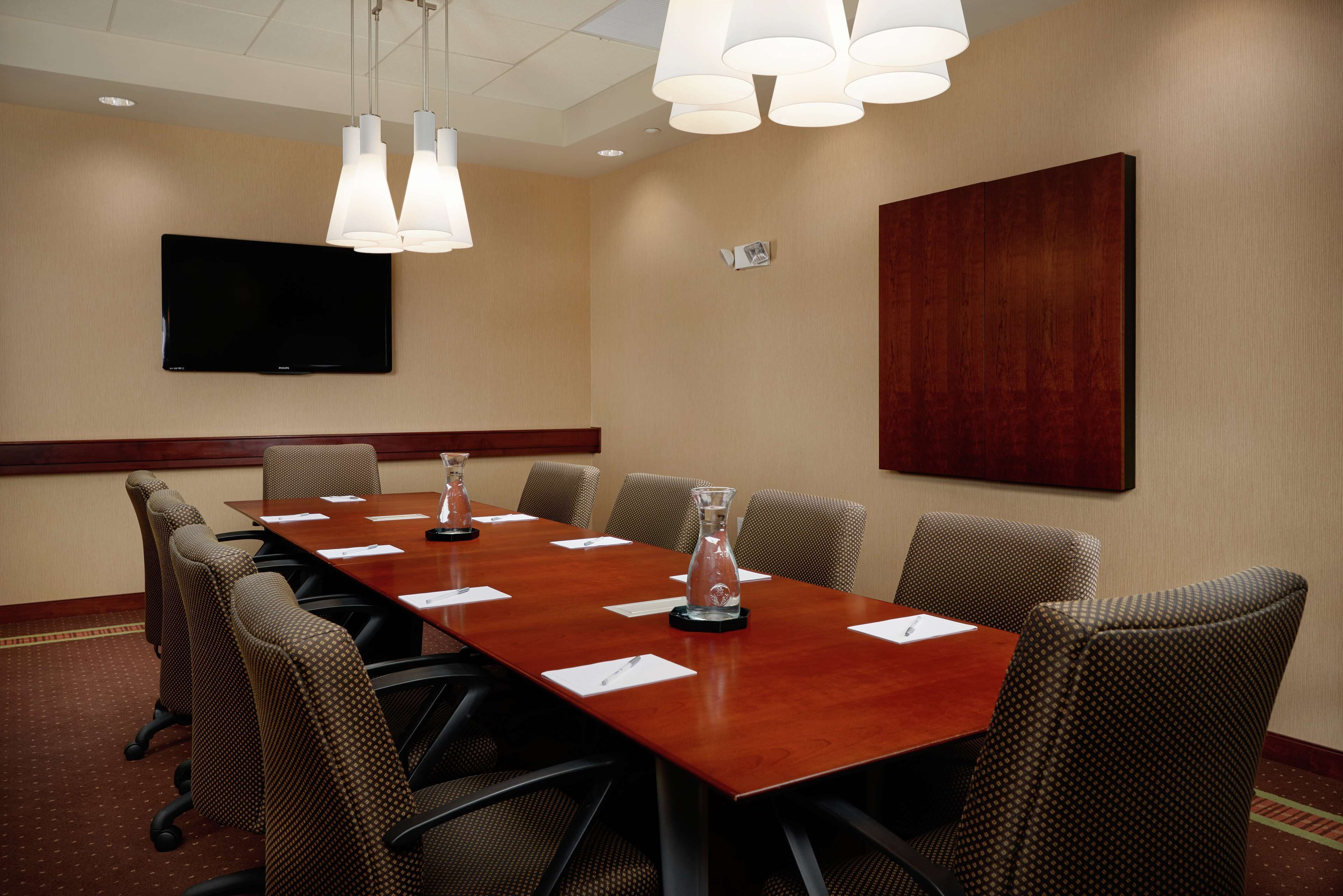 Hampton Inn & Suites Salem Hampton Inn & Suites Salem