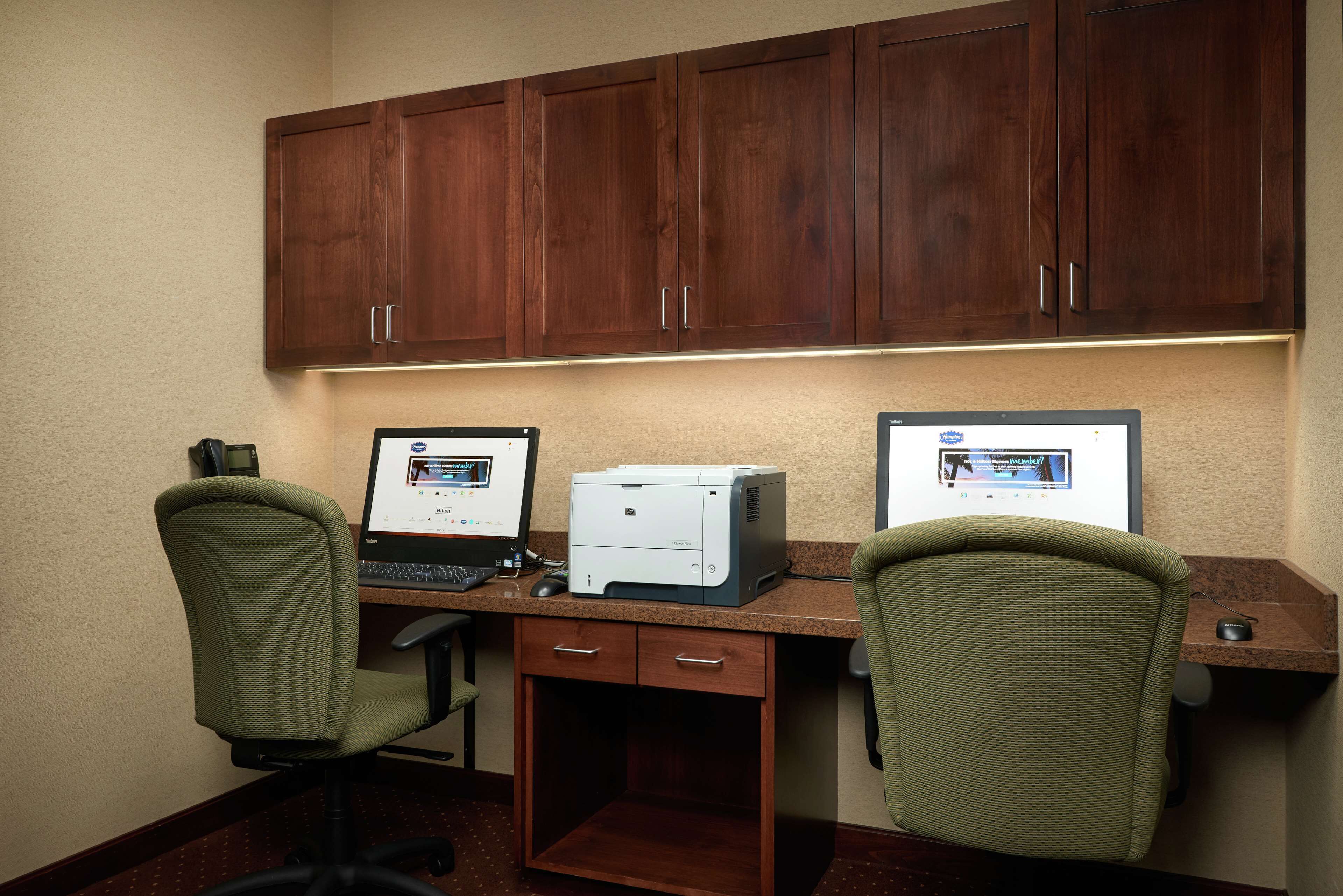 Hampton Inn & Suites Salem Hampton Inn & Suites Salem