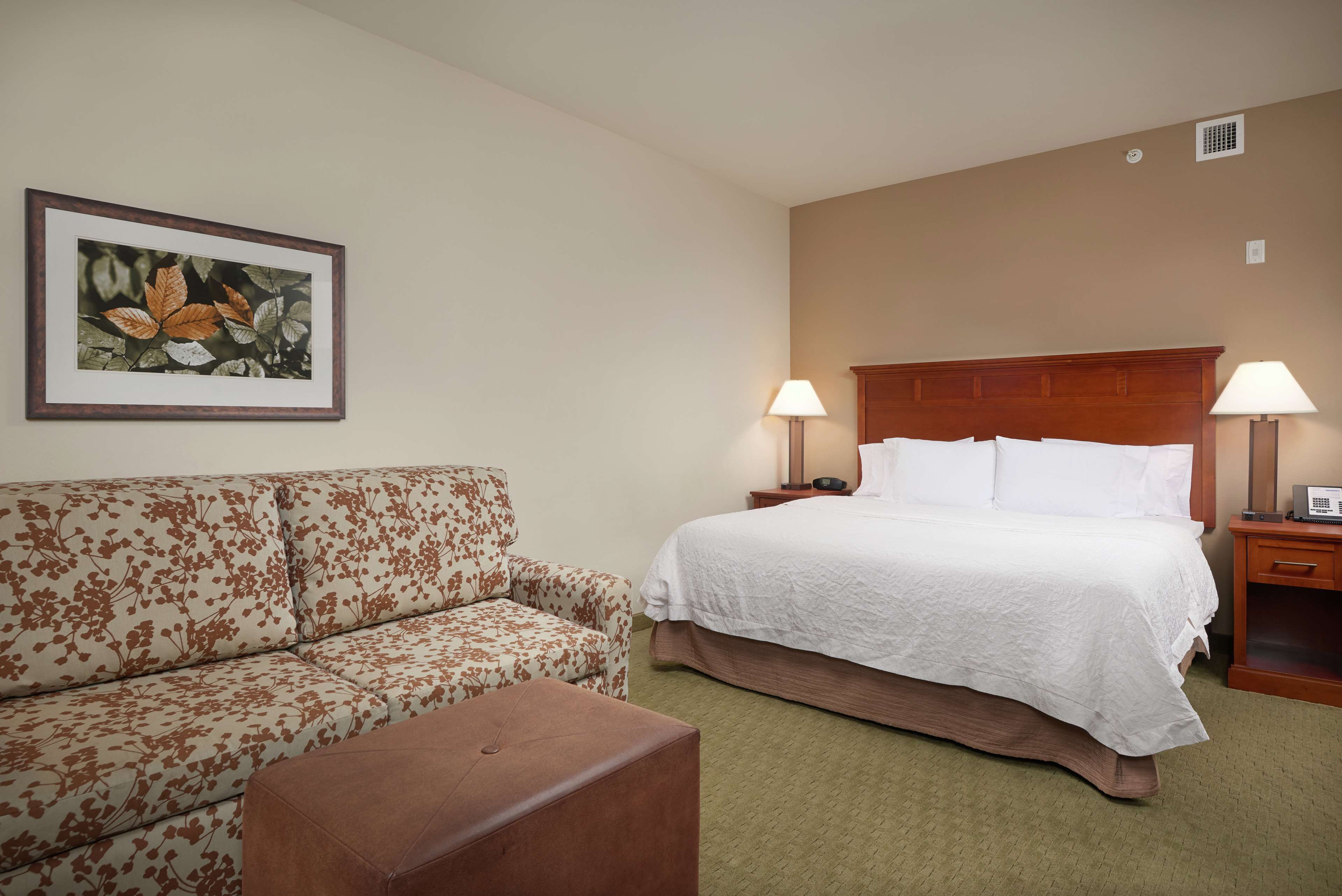 Hampton Inn & Suites Salem Hampton Inn & Suites Salem