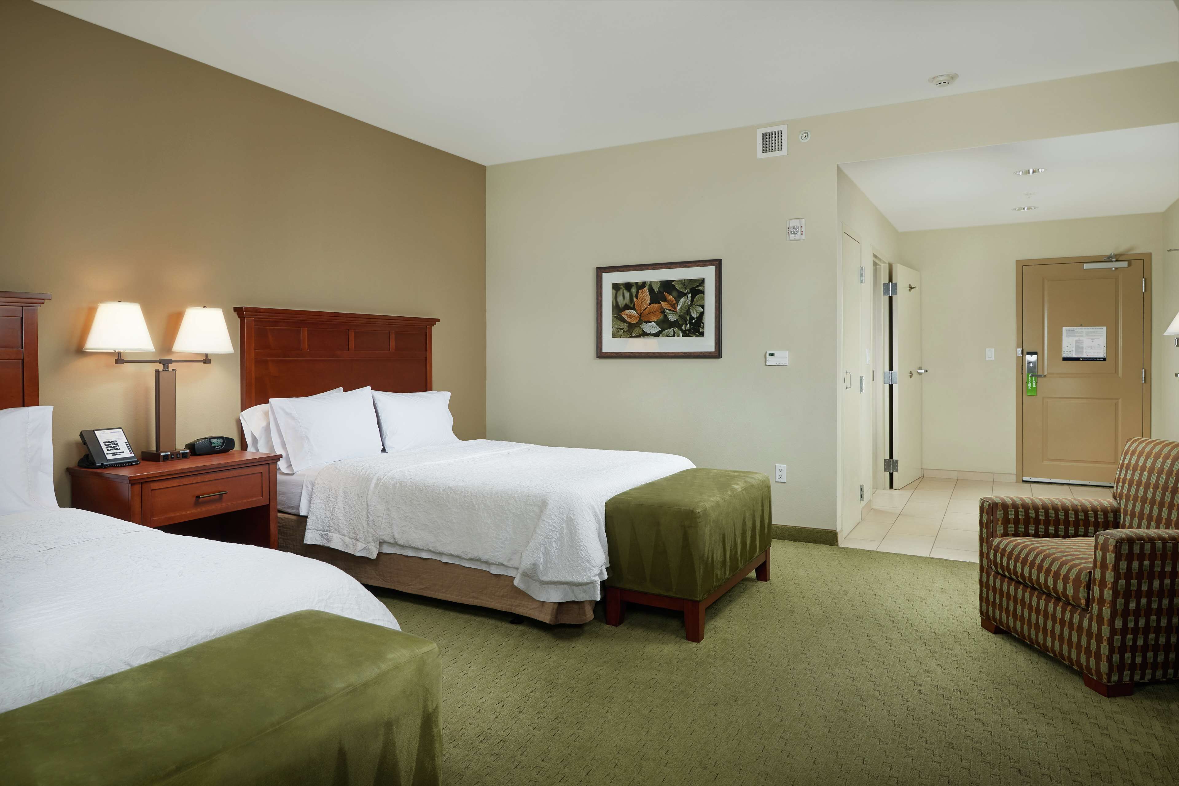 Hampton Inn & Suites Salem Hampton Inn & Suites Salem