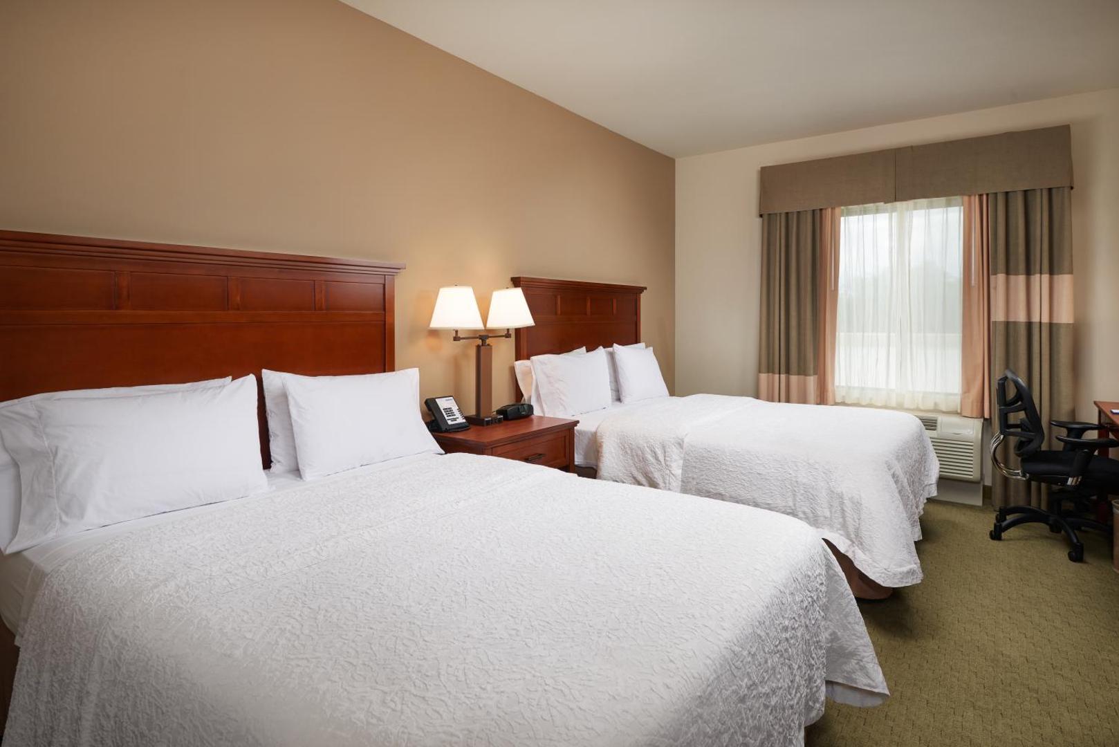 Hampton Inn & Suites Salem Hampton Inn & Suites Salem