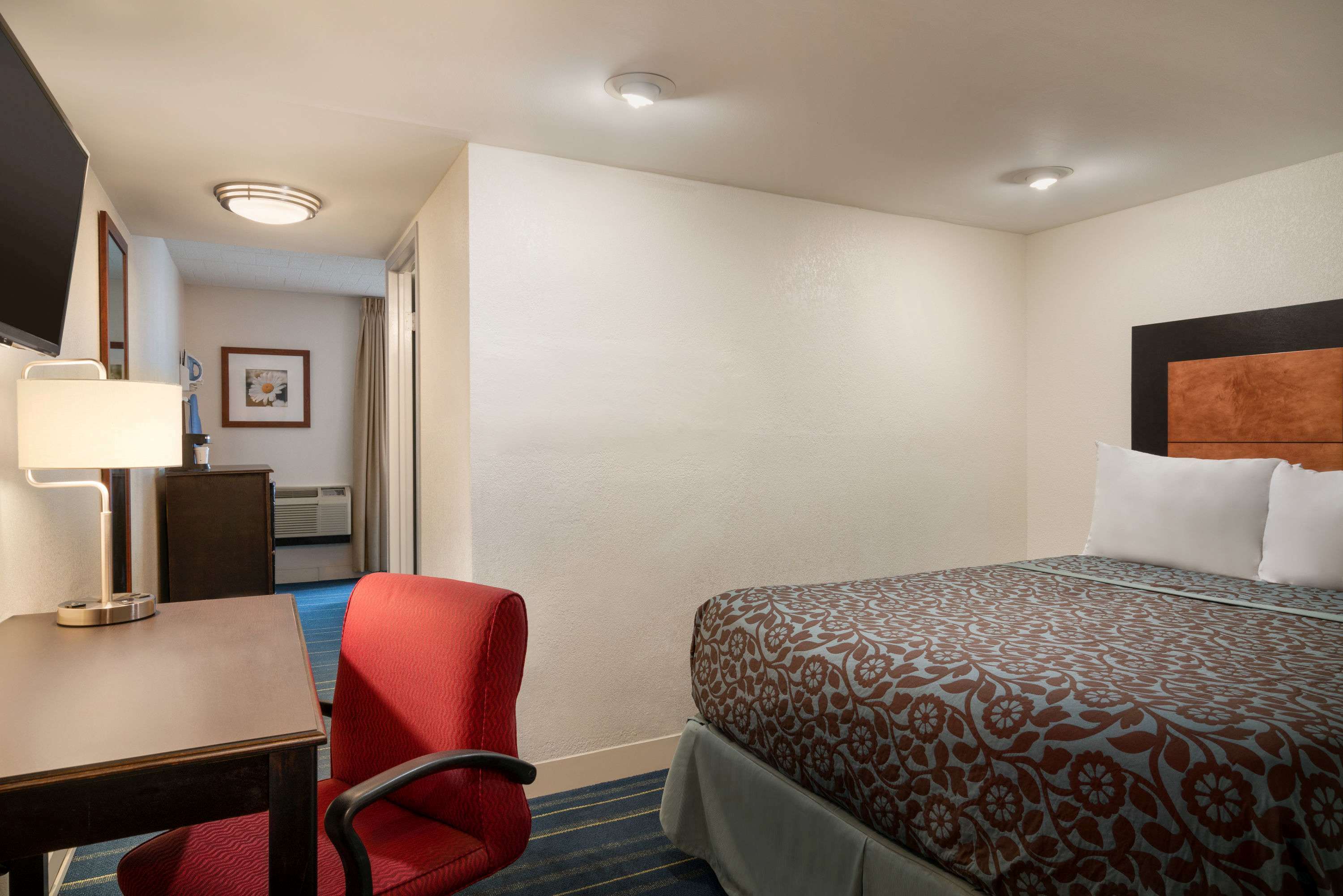 Days Hotel by Wyndham Allentown Airport / Lehigh Valley