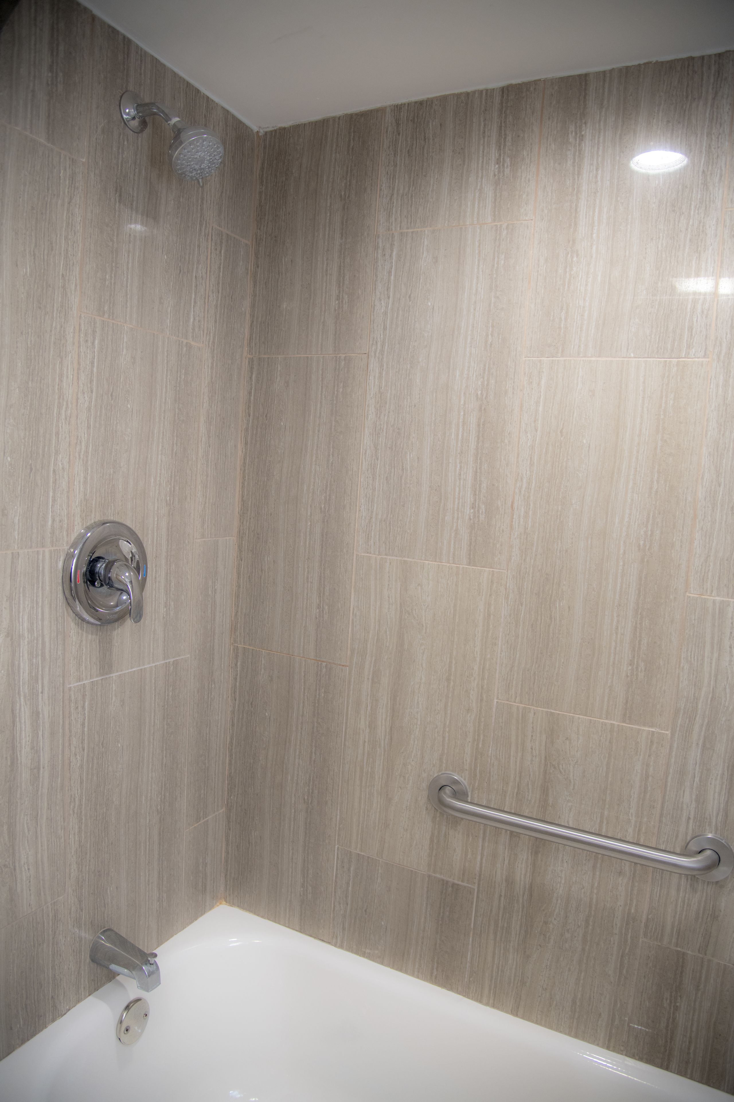 Howard Johnson by Wyndham Allentown/Dorney Hotel & Suites Howard Johnson by Wyndham Allentown/Dorney Hotel & Suites