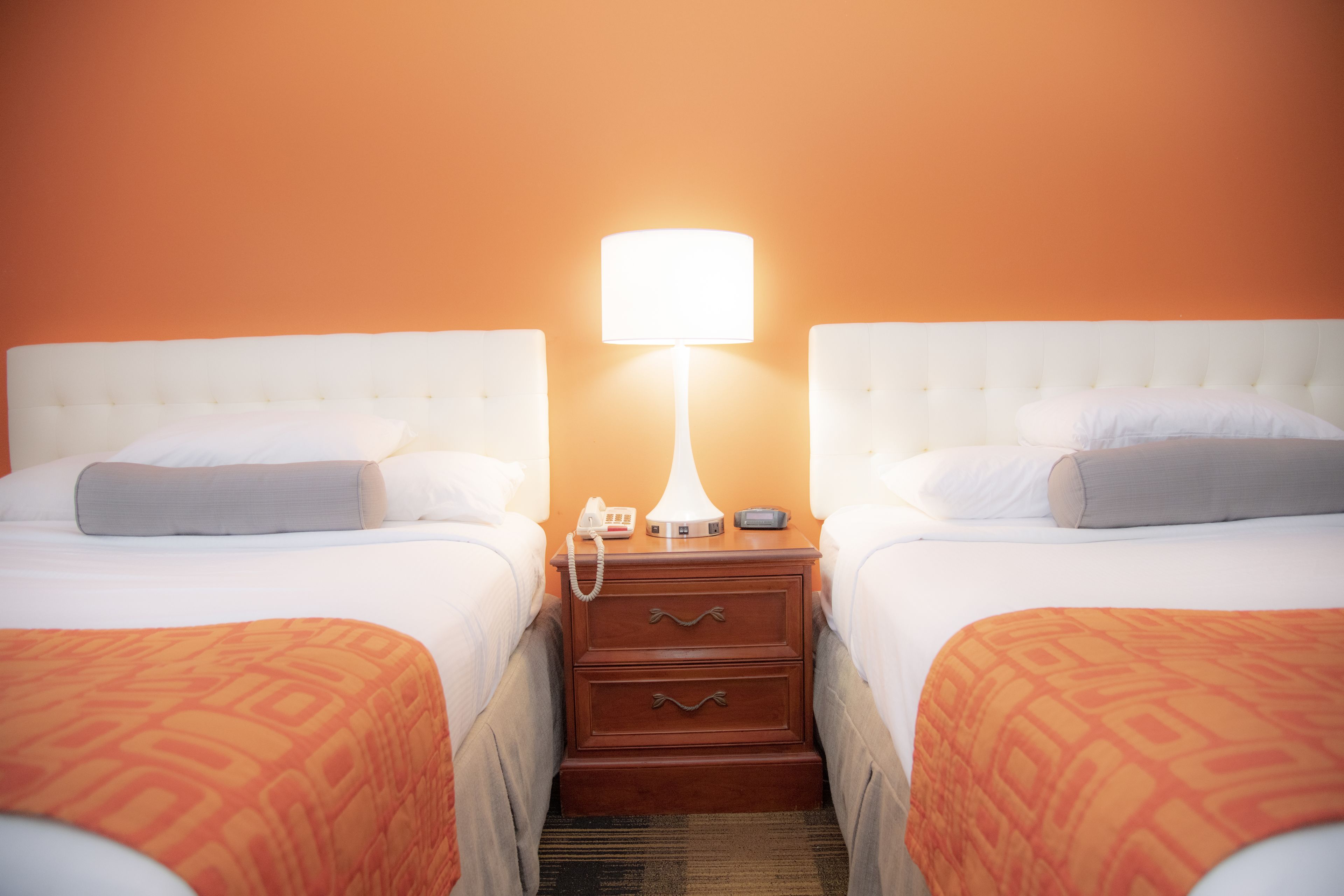 Howard Johnson by Wyndham Allentown/Dorney Hotel & Suites Howard Johnson by Wyndham Allentown/Dorney Hotel & Suites