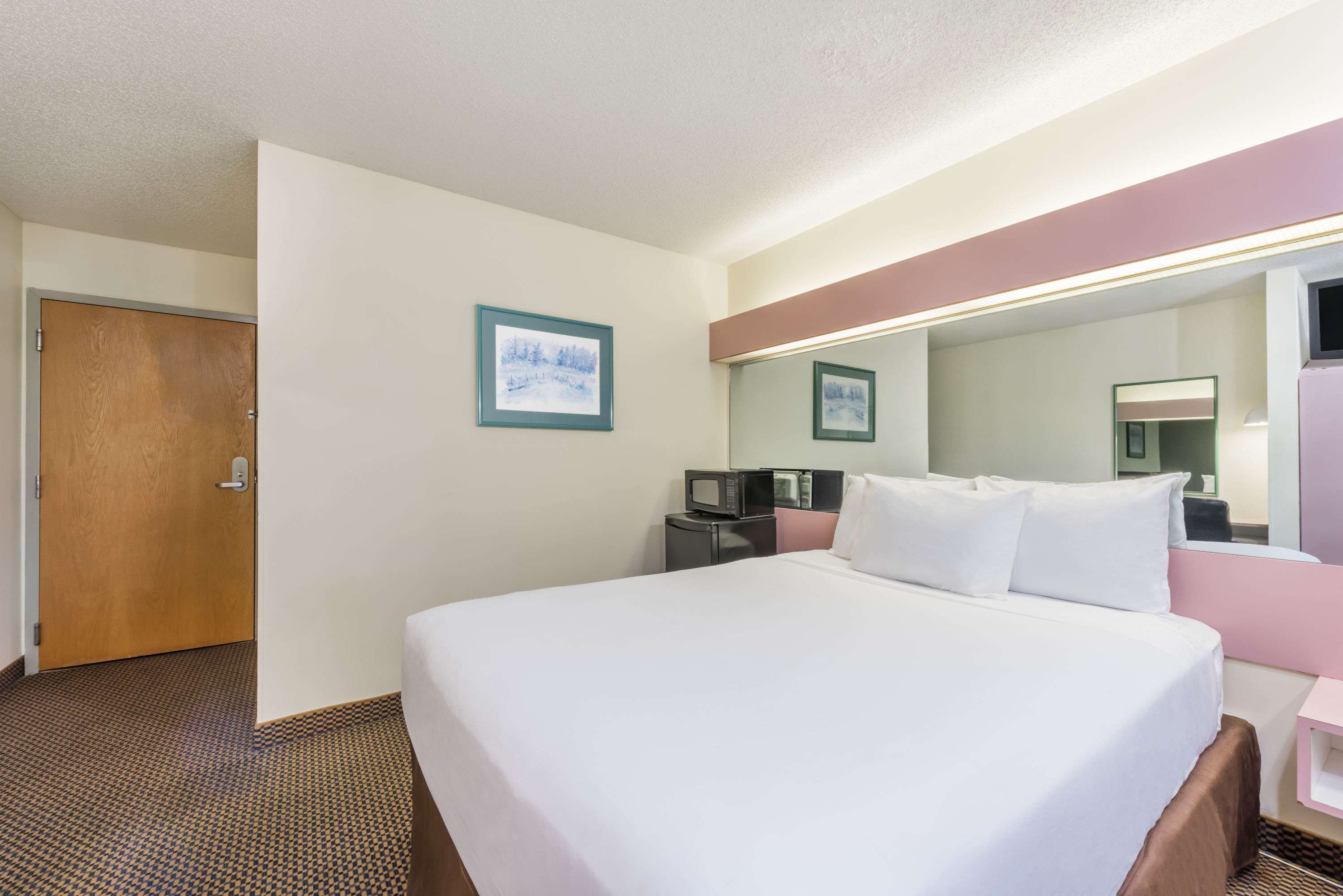 Knights Inn & Suites Allentown Knights Inn & Suites Allentown