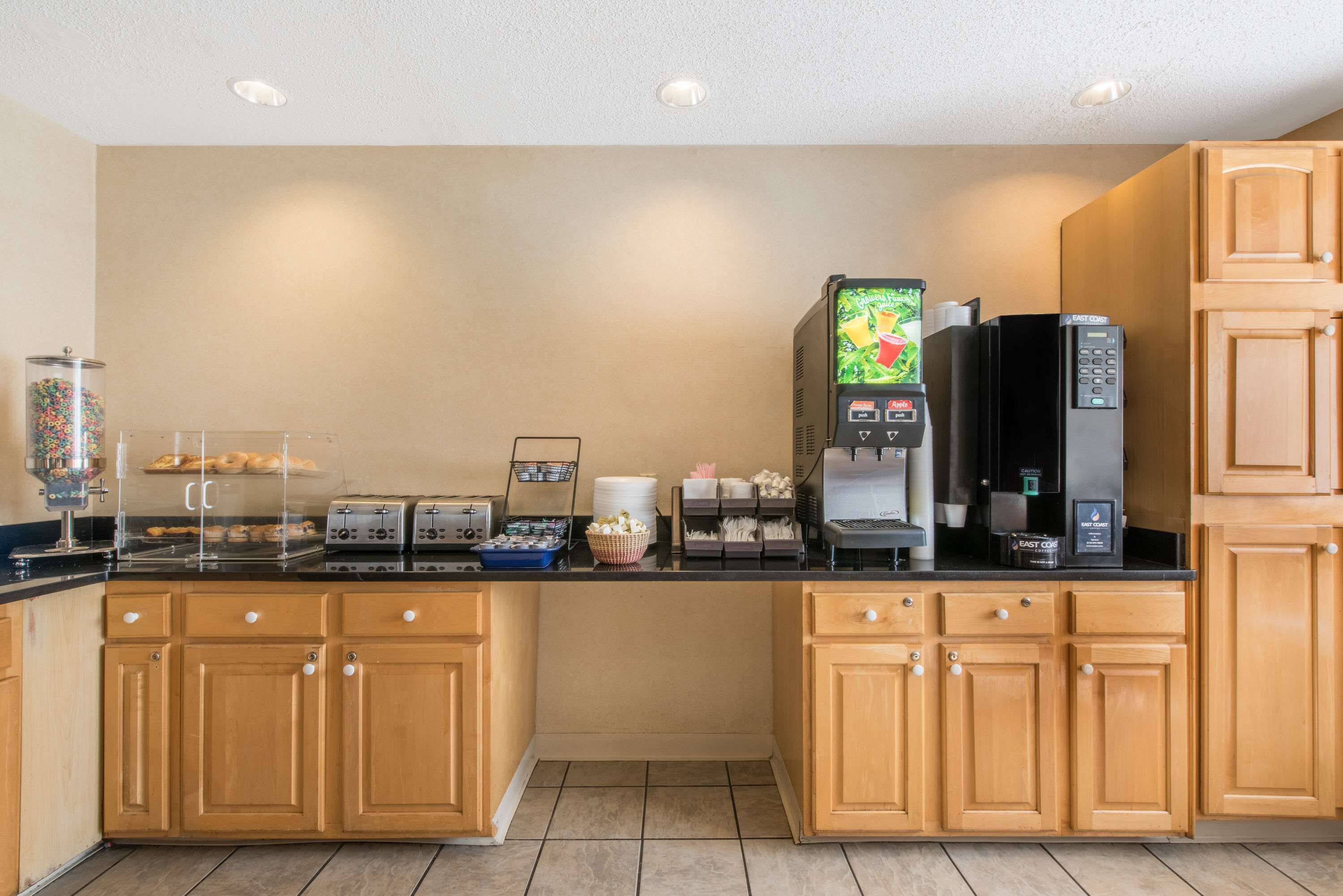 Knights Inn & Suites Allentown Knights Inn & Suites Allentown