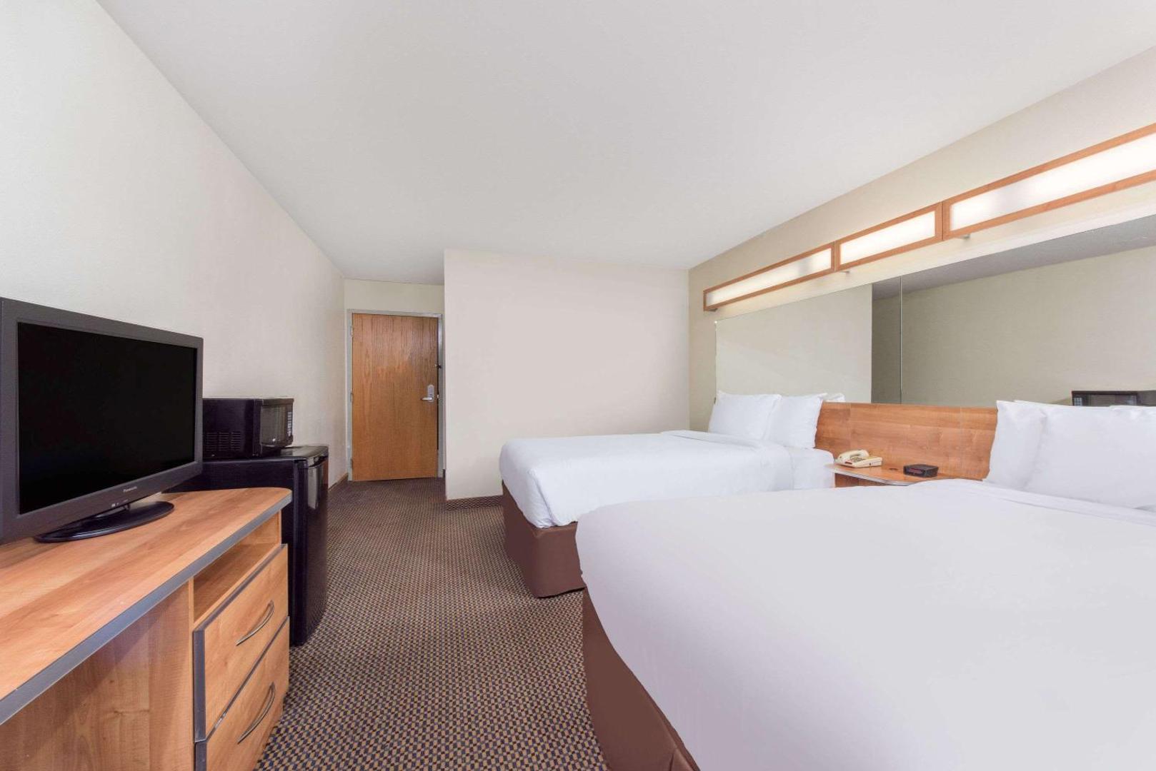 Knights Inn & Suites Allentown Knights Inn & Suites Allentown