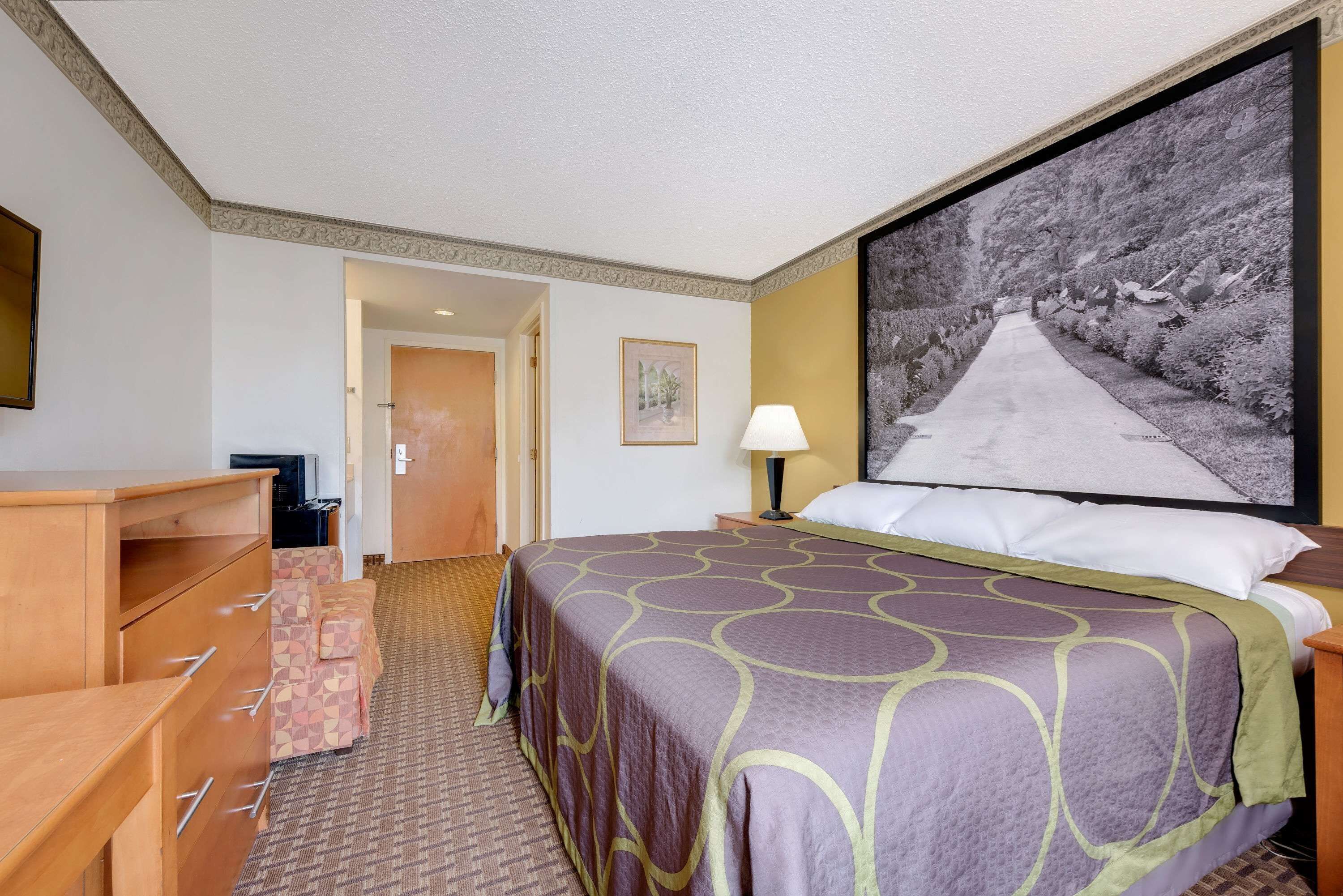 Super 8 by Wyndham Allentown Super 8 by Wyndham Allentown