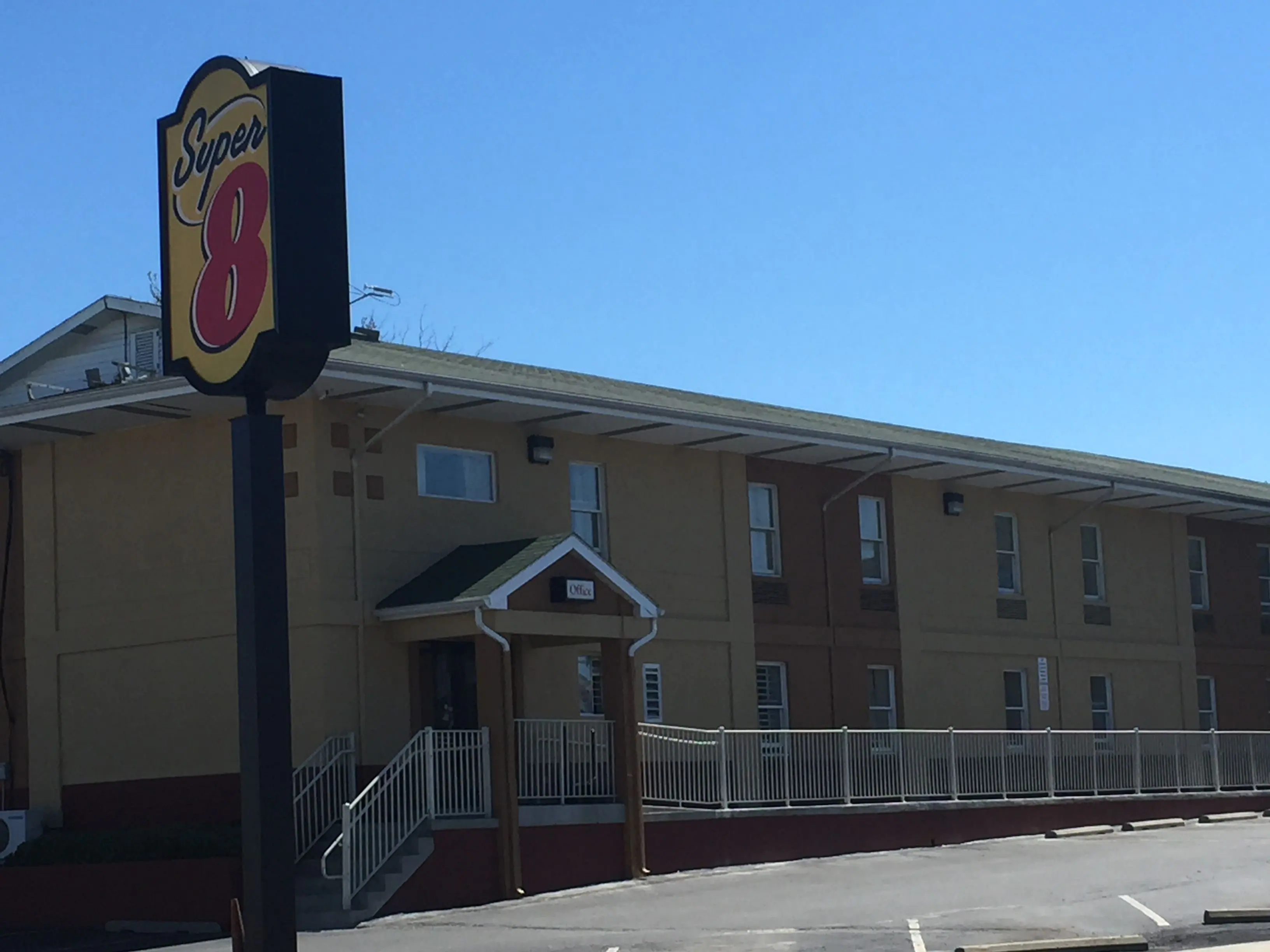 Super 8 by Wyndham Allentown Super 8 by Wyndham Allentown