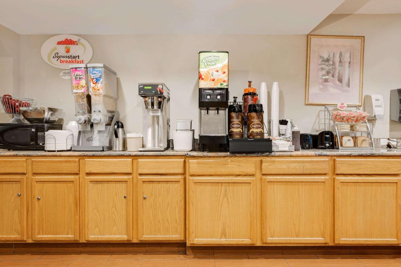 Super 8 by Wyndham Allentown Super 8 by Wyndham Allentown