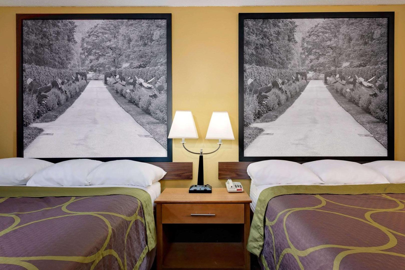 Super 8 by Wyndham Allentown Super 8 by Wyndham Allentown