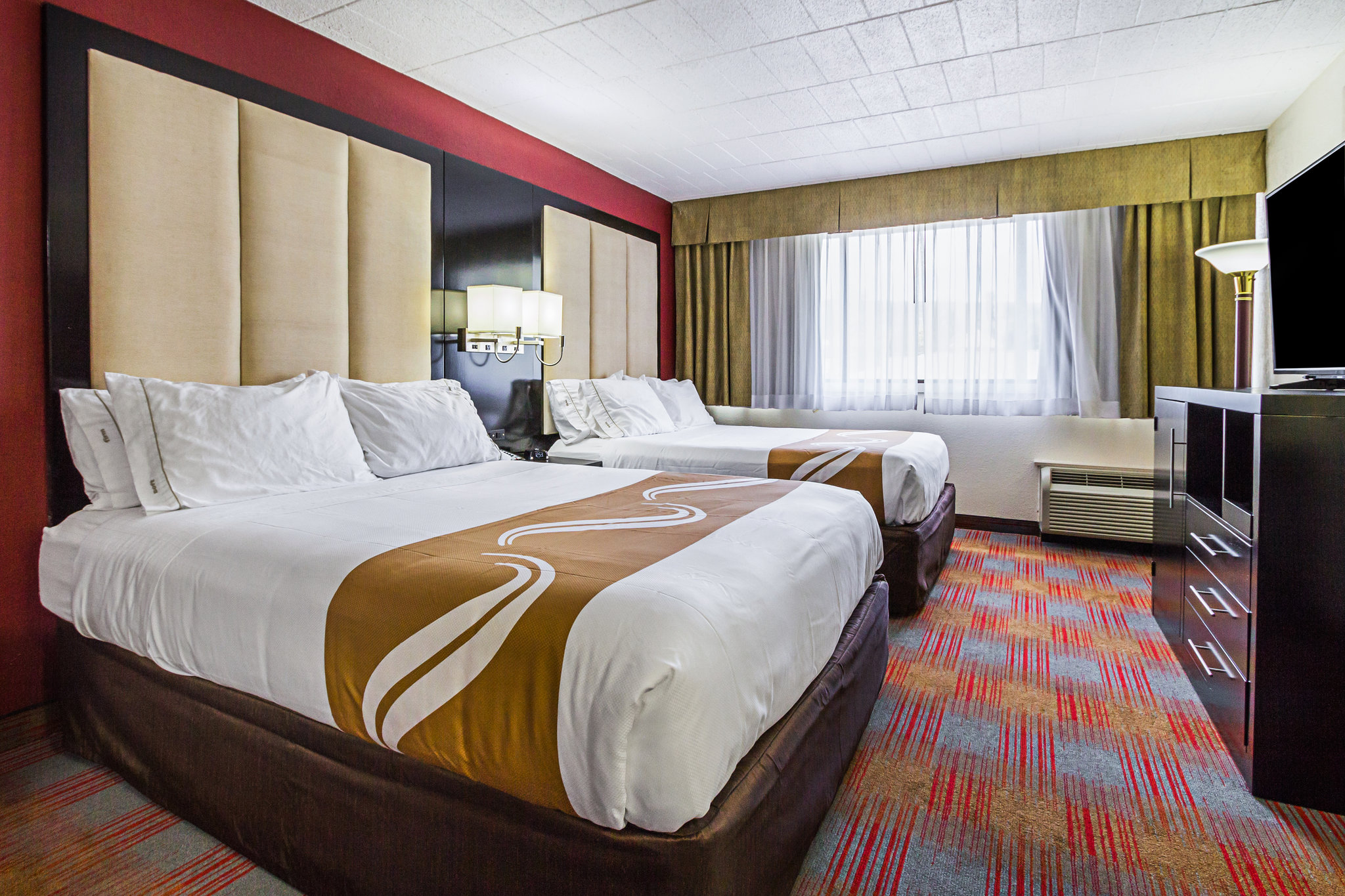 Quality Inn & Suites Quality Inn & Suites