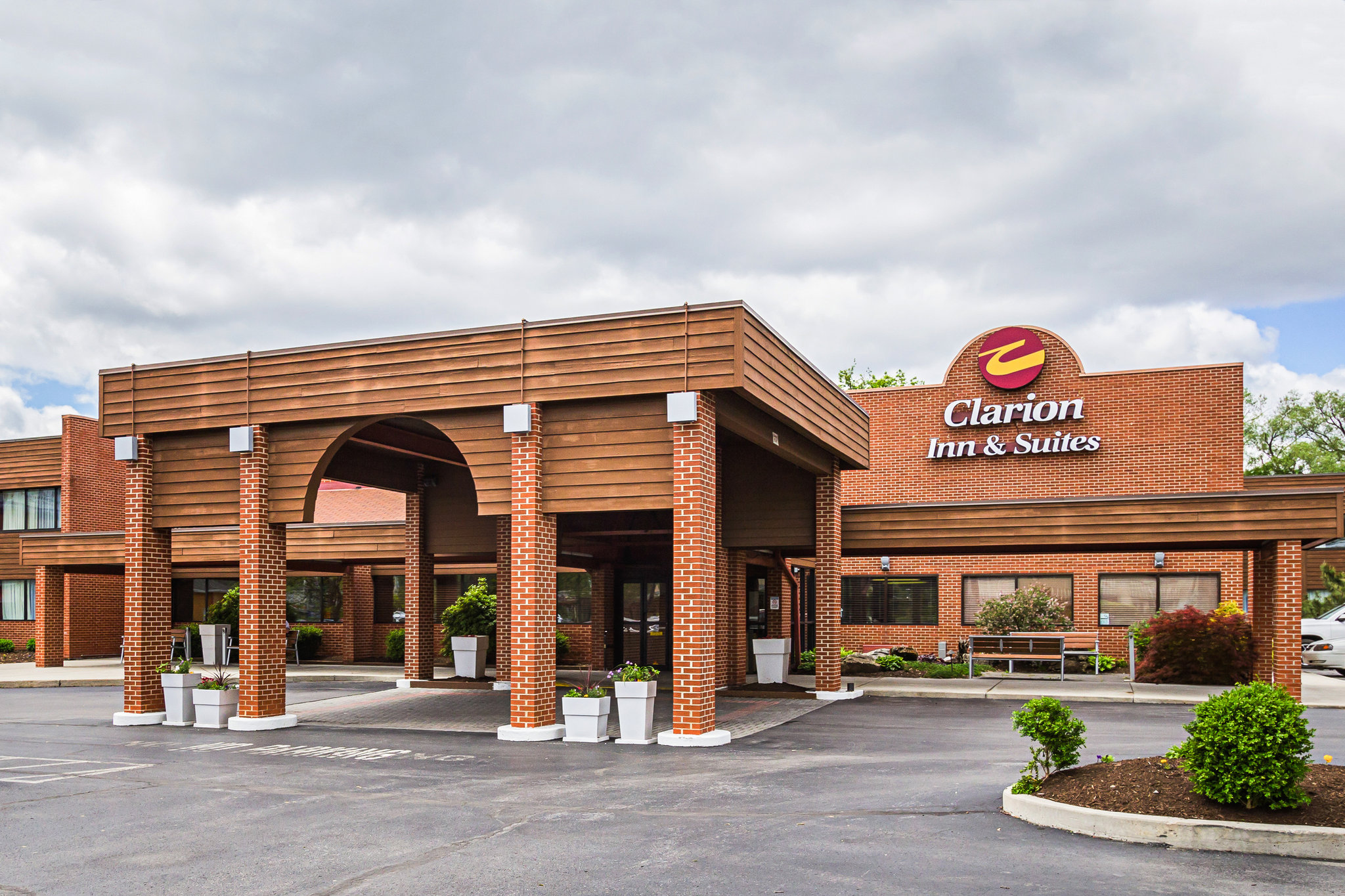 Quality Inn & Suites Quality Inn & Suites