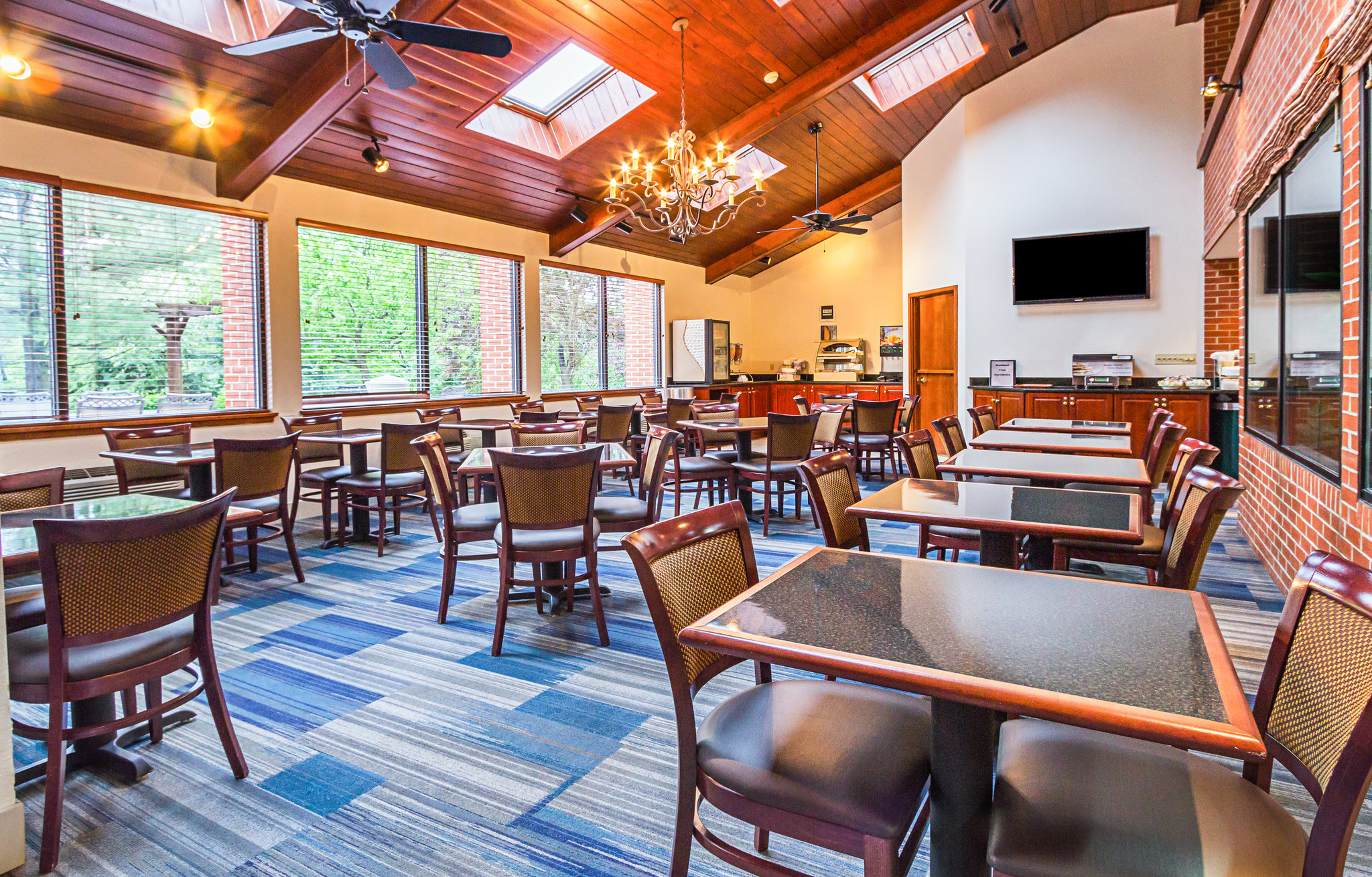 Quality Inn & Suites Quality Inn & Suites