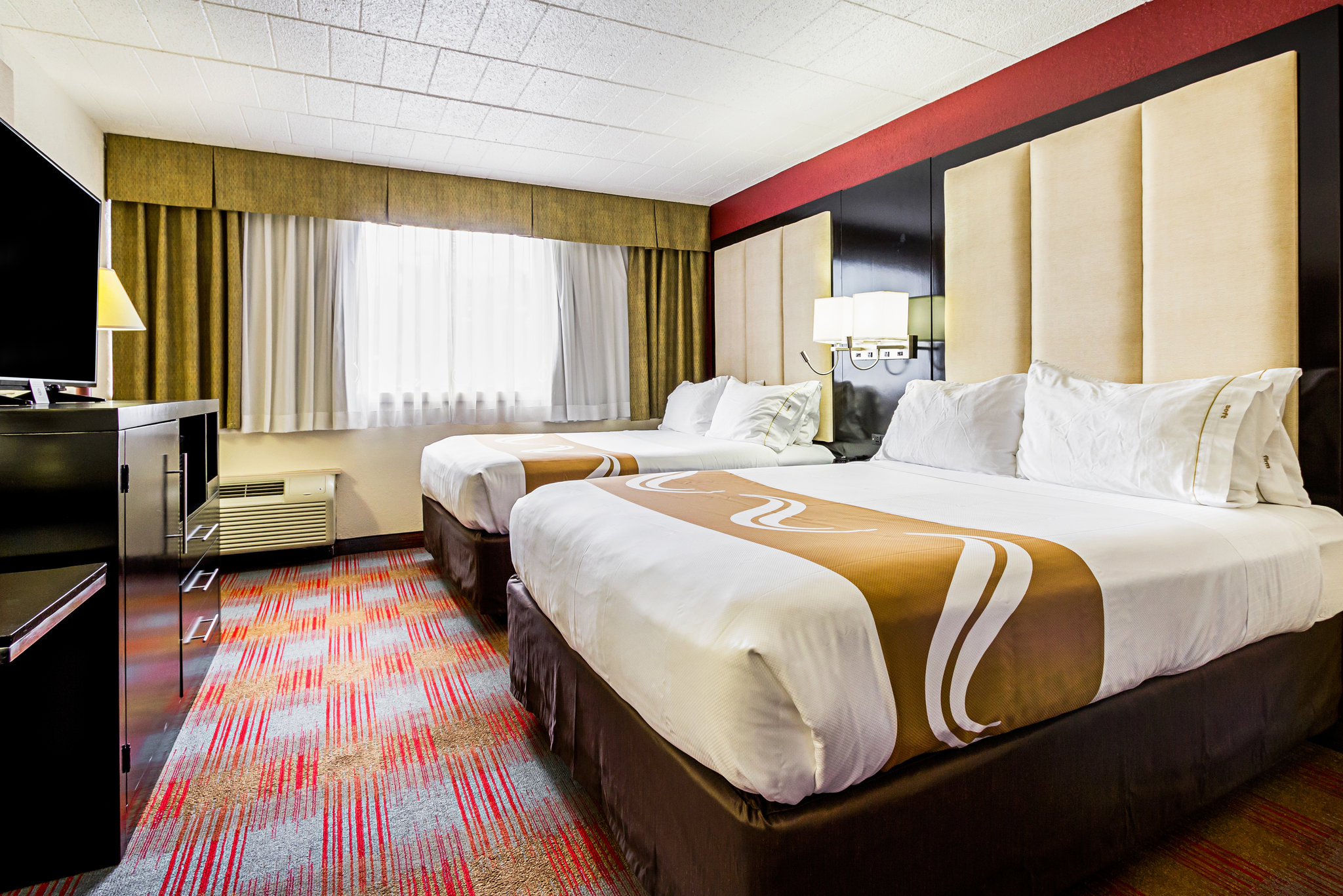 Quality Inn & Suites Quality Inn & Suites