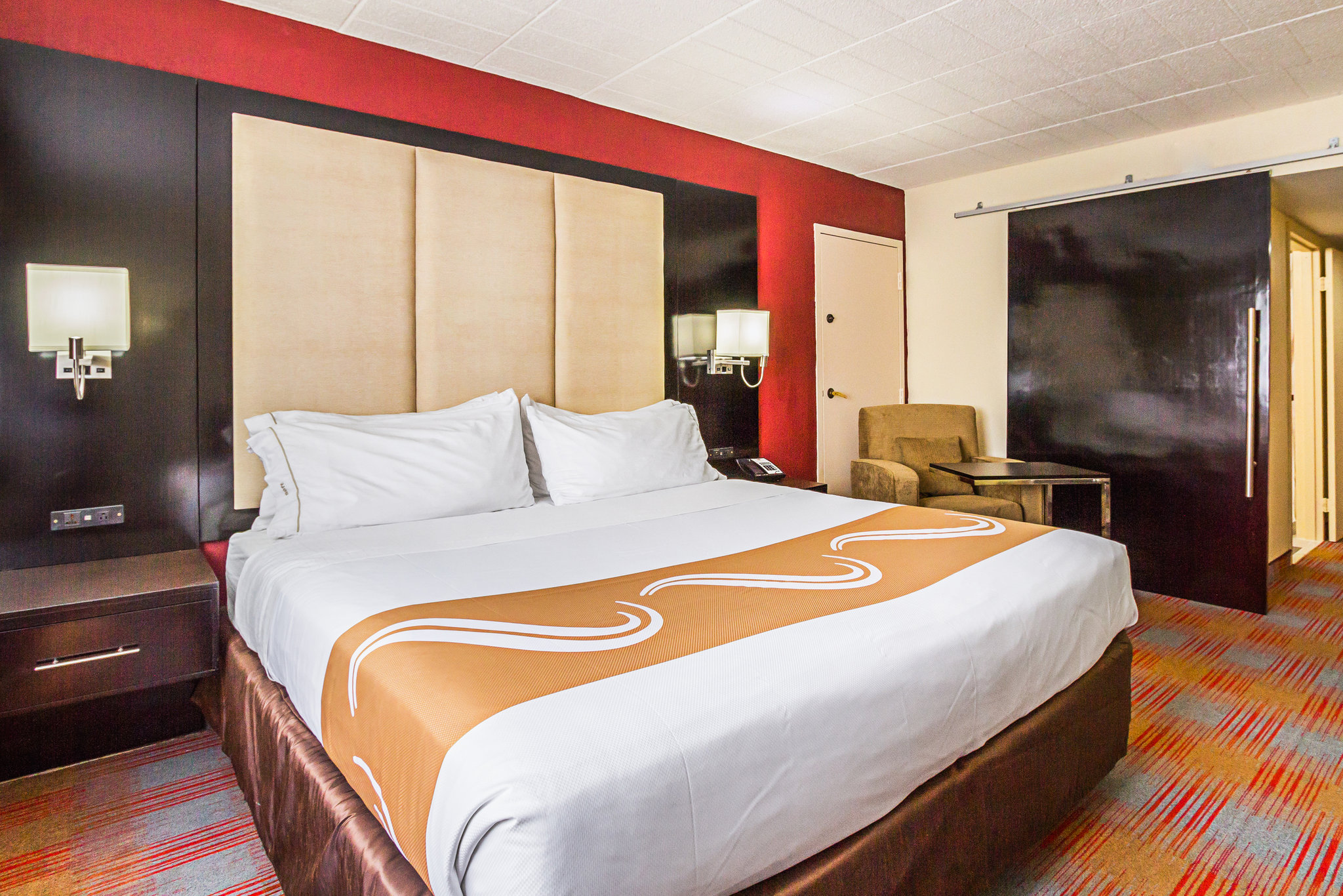 Quality Inn & Suites Quality Inn & Suites