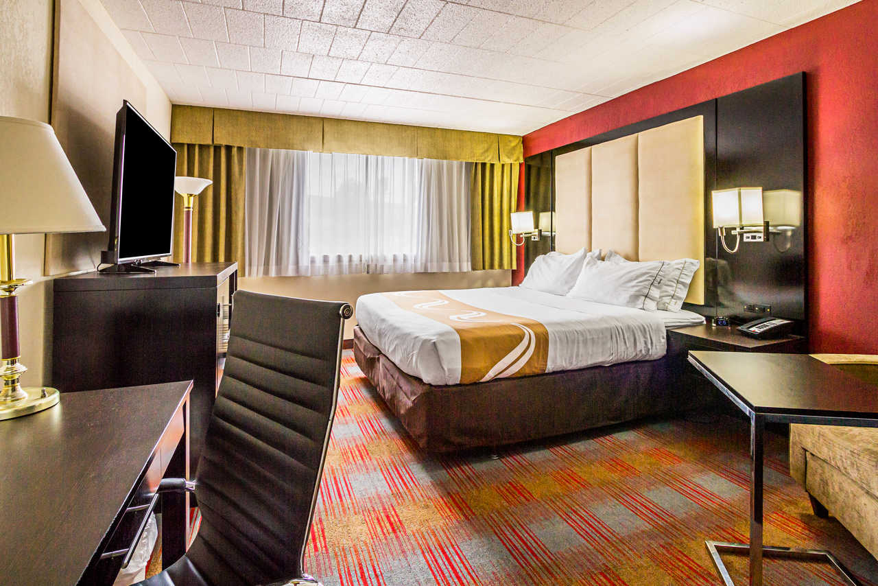 Quality Inn & Suites Quality Inn & Suites