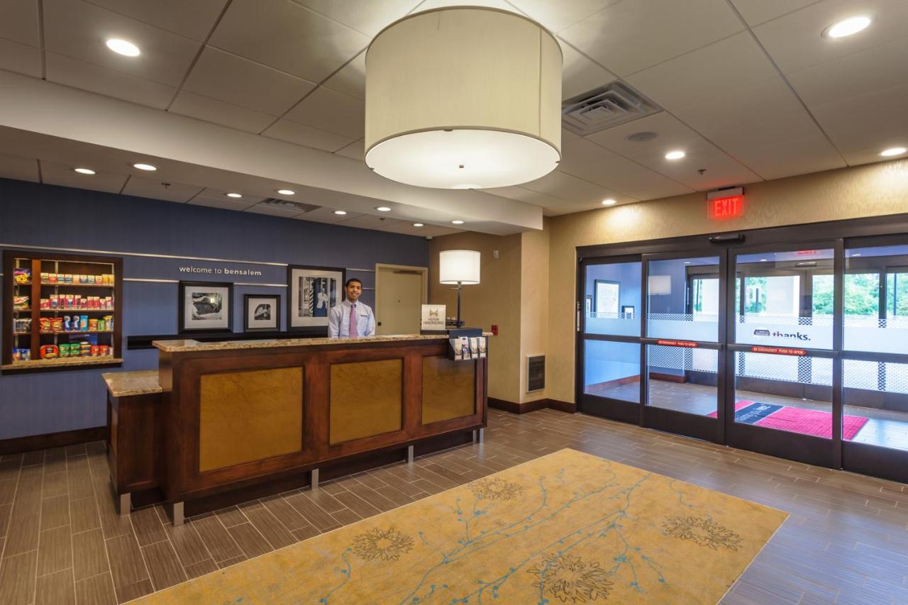 Hampton Inn & Suites Philadelphia/Bensalem Hampton Inn & Suites Philadelphia/Bensalem