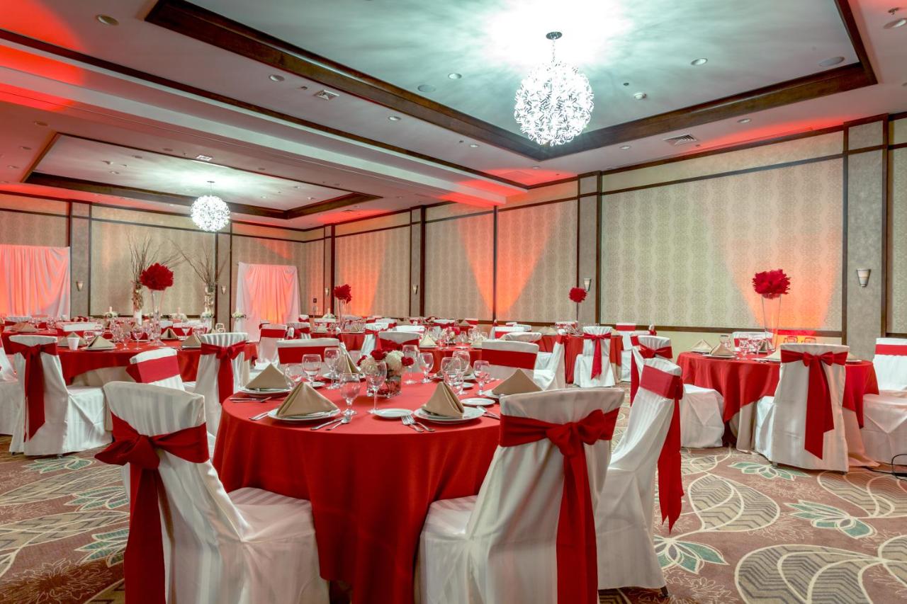 Hampton Inn & Suites Philadelphia/Bensalem Hampton Inn & Suites Philadelphia/Bensalem