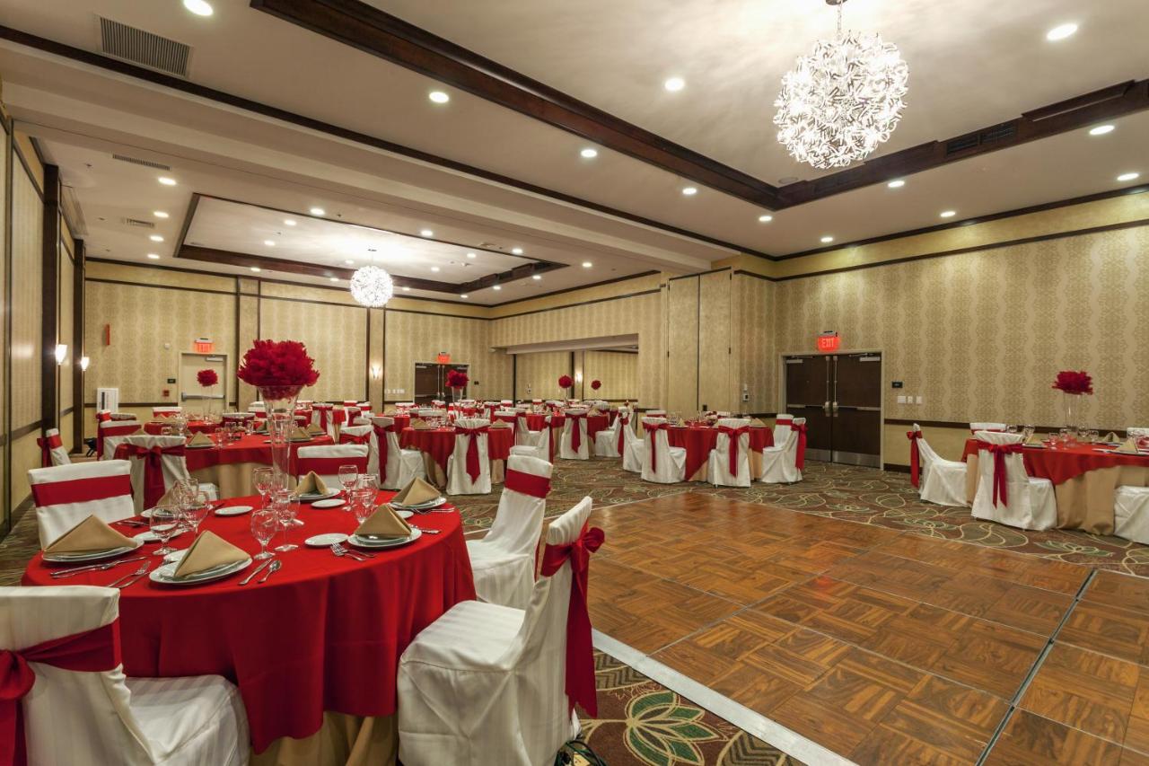 Hampton Inn & Suites Philadelphia/Bensalem Hampton Inn & Suites Philadelphia/Bensalem