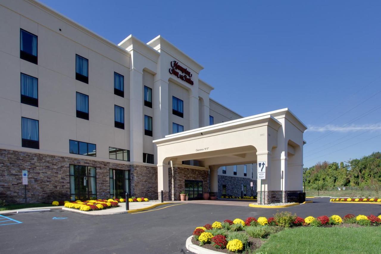 Hampton Inn & Suites Philadelphia/Bensalem Hampton Inn & Suites Philadelphia/Bensalem