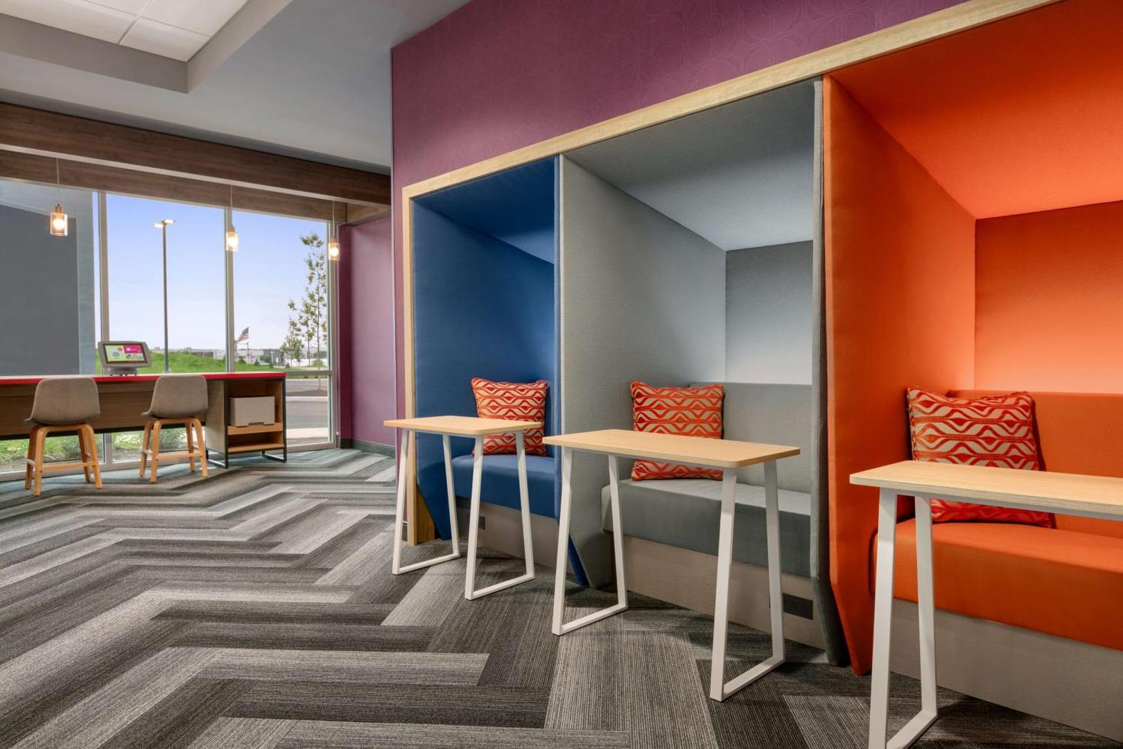 Tru by Hilton Easton