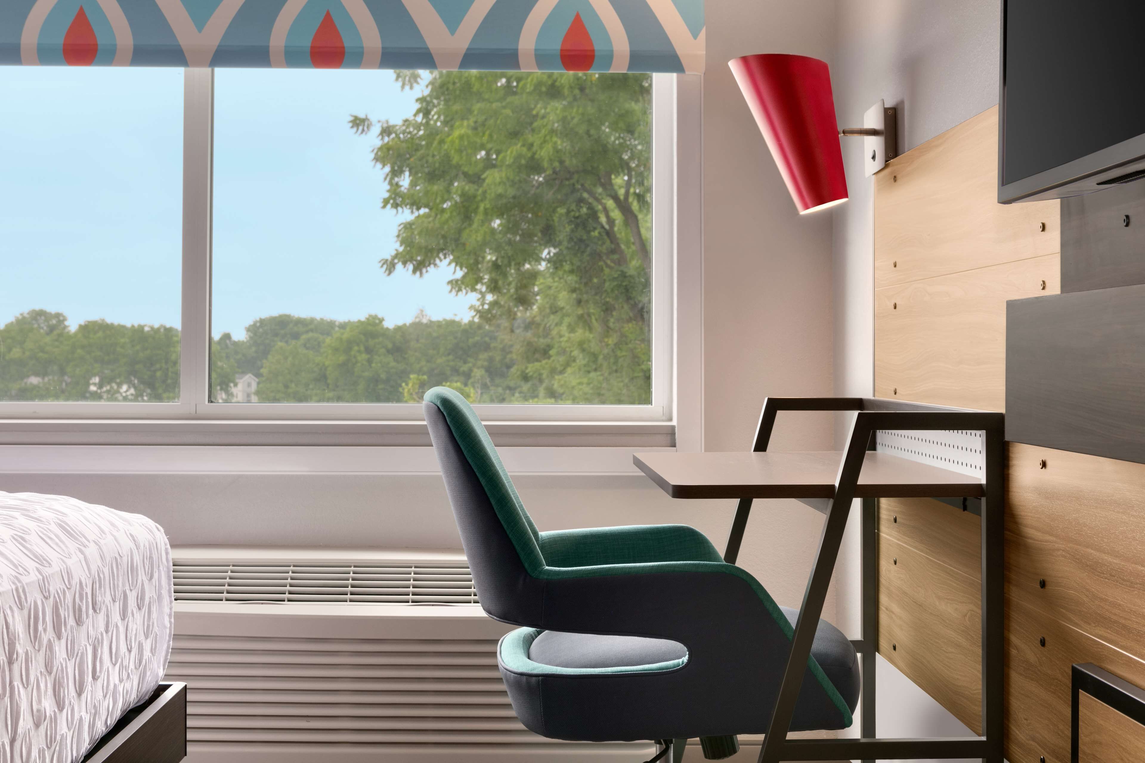 Tru by Hilton Easton