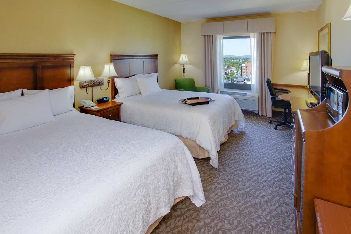 Hampton Inn & Suites Ephrata / Mountain Springs