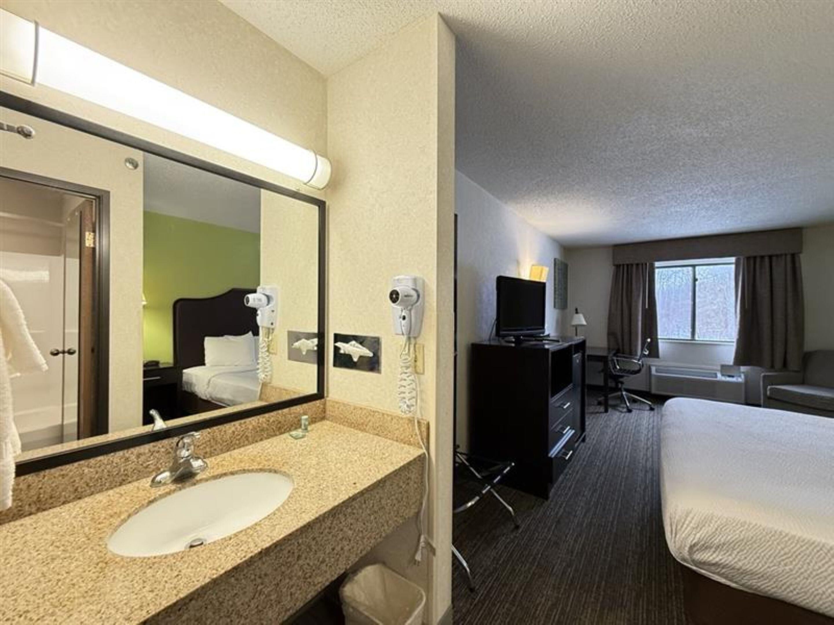 Surestay by Best Western Grove City