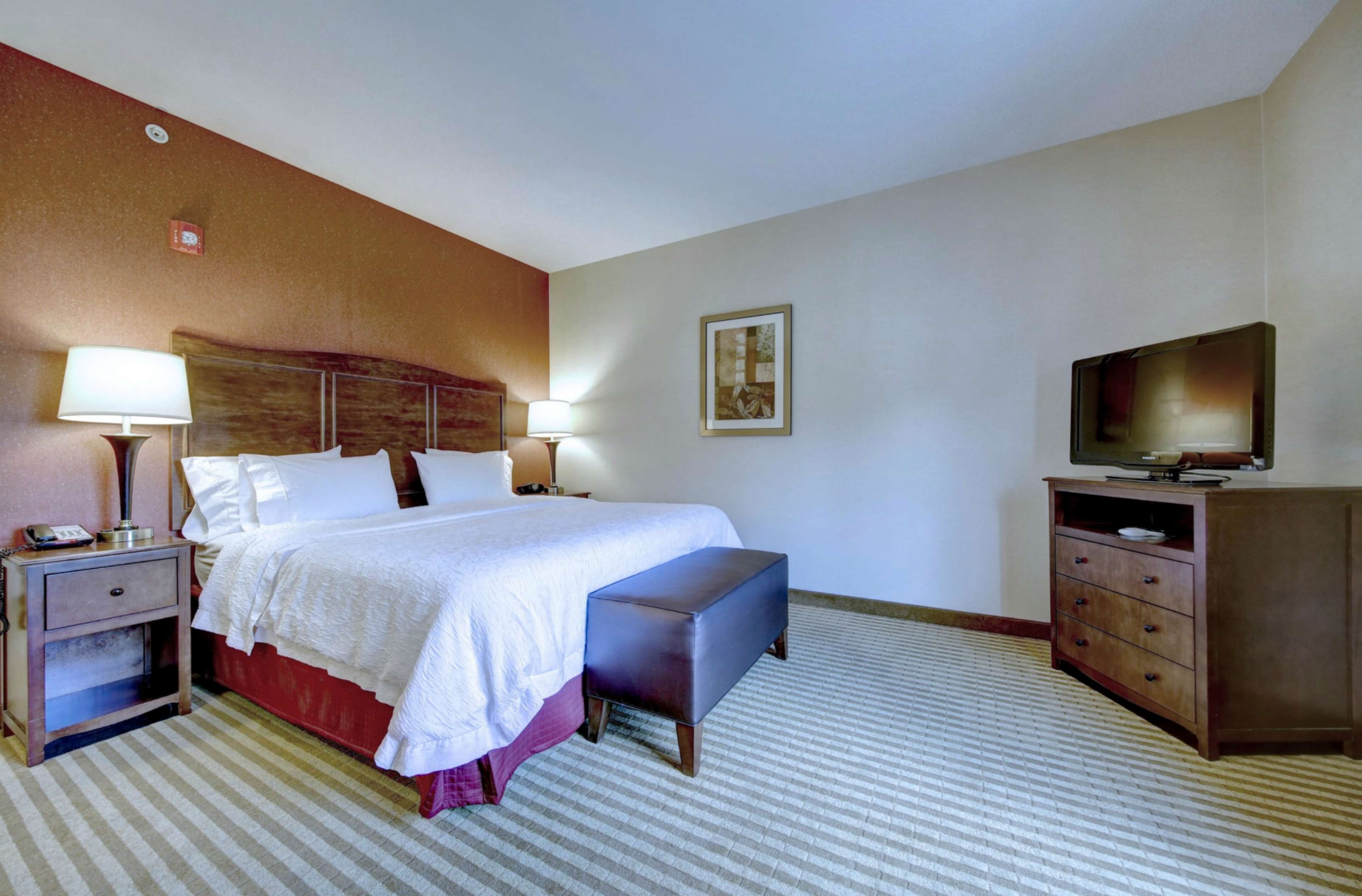 Hampton Inn & Suites Harrisburg/North Hampton Inn & Suites Harrisburg/North