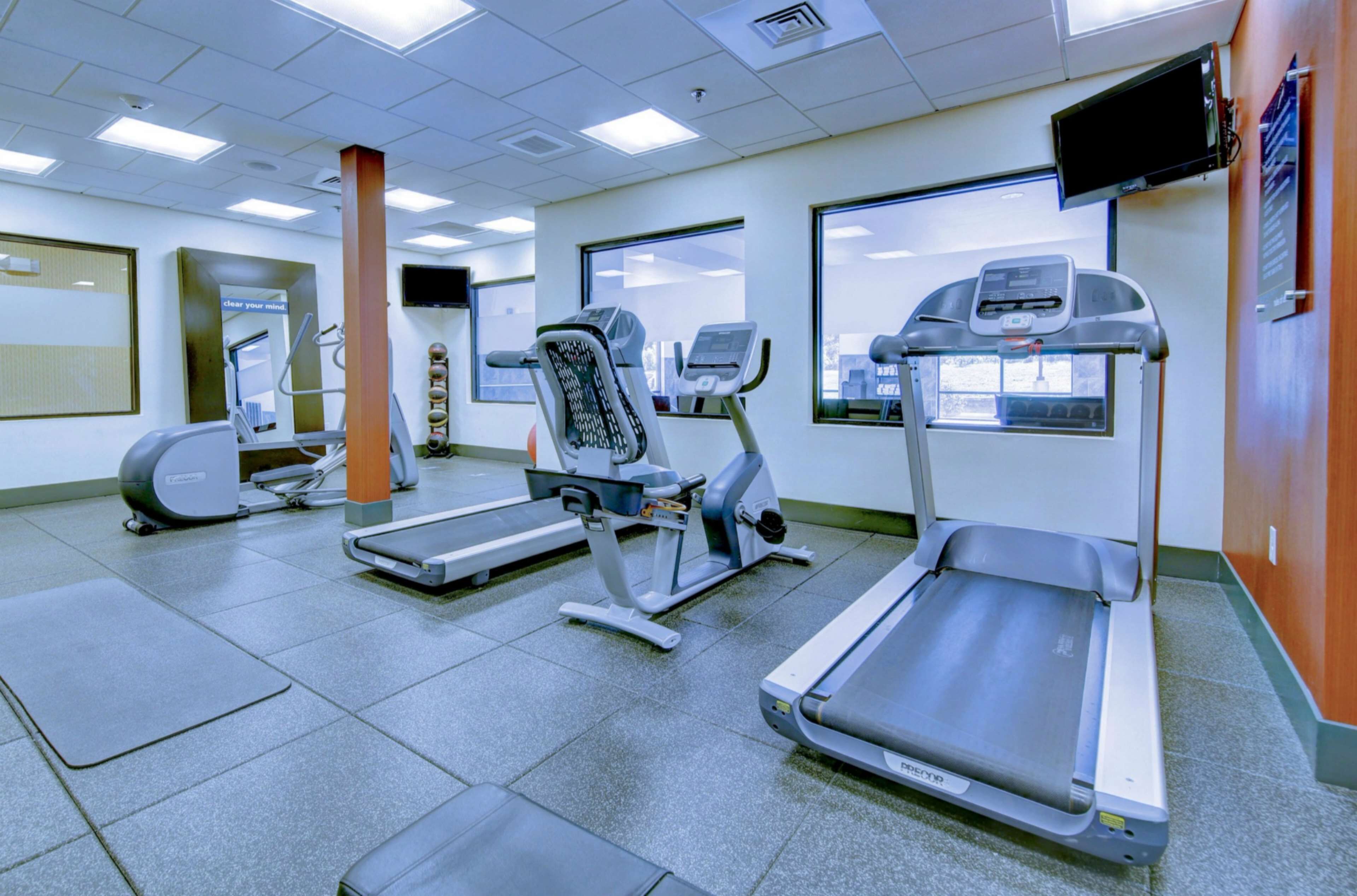 Hampton Inn & Suites Harrisburg/North Hampton Inn & Suites Harrisburg/North