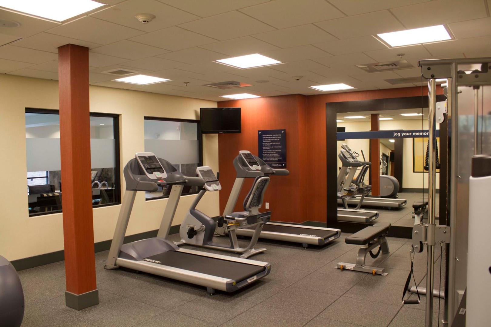 Hampton Inn & Suites Harrisburg/North Hampton Inn & Suites Harrisburg/North