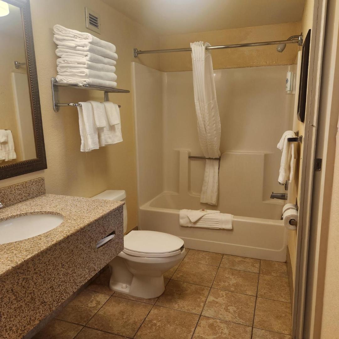 Best Western Chocolate Inn at the Park