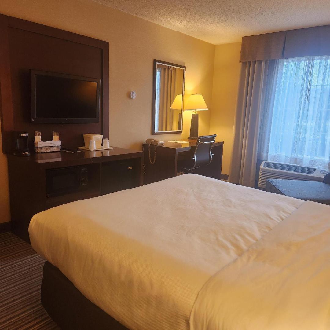 Best Western Chocolate Inn at the Park