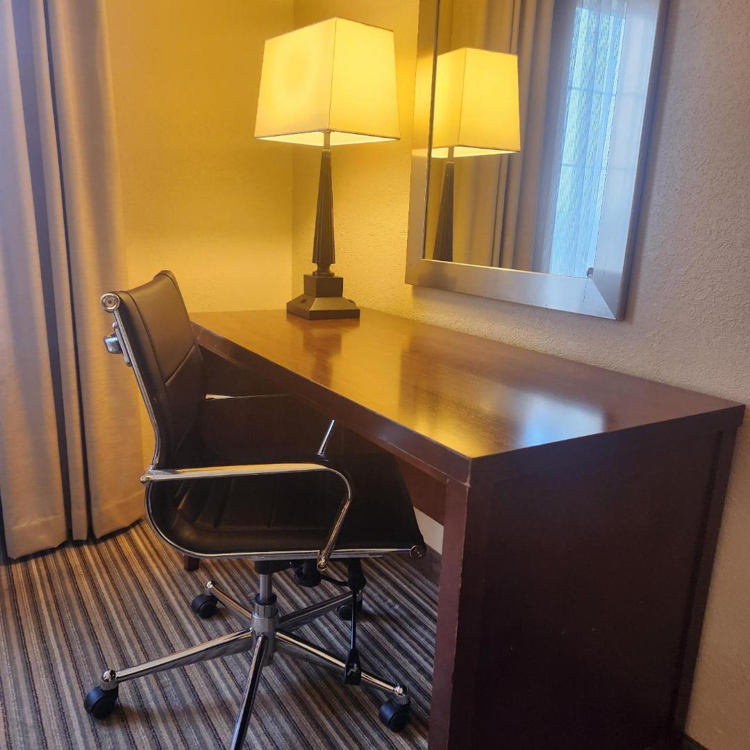 Best Western Chocolate Inn at the Park