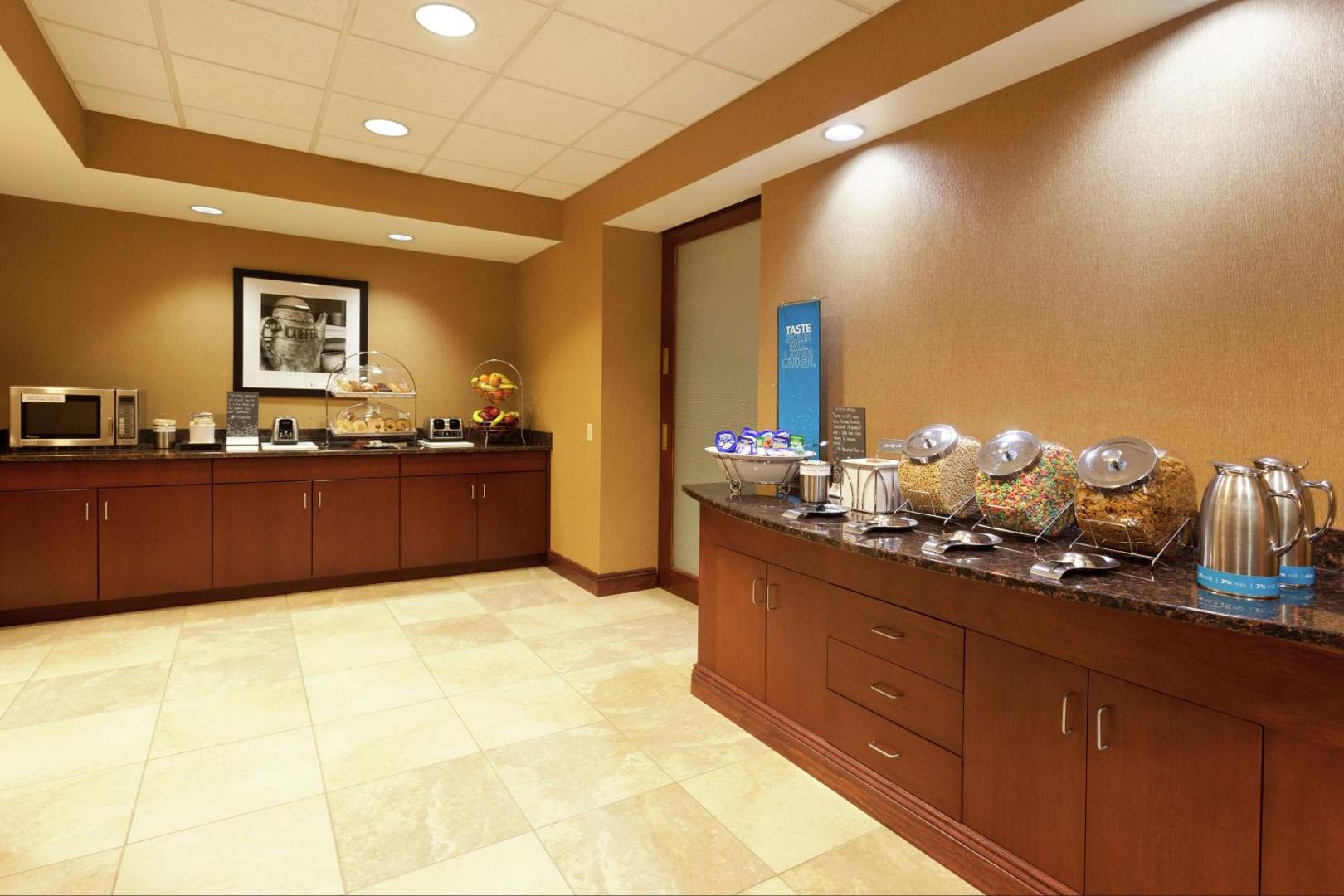 Hampton Inn & Suites Grove City Hampton Inn & Suites Grove City