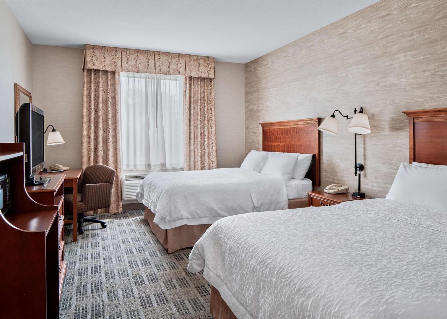 Hampton Inn & Suites Grove City Hampton Inn & Suites Grove City