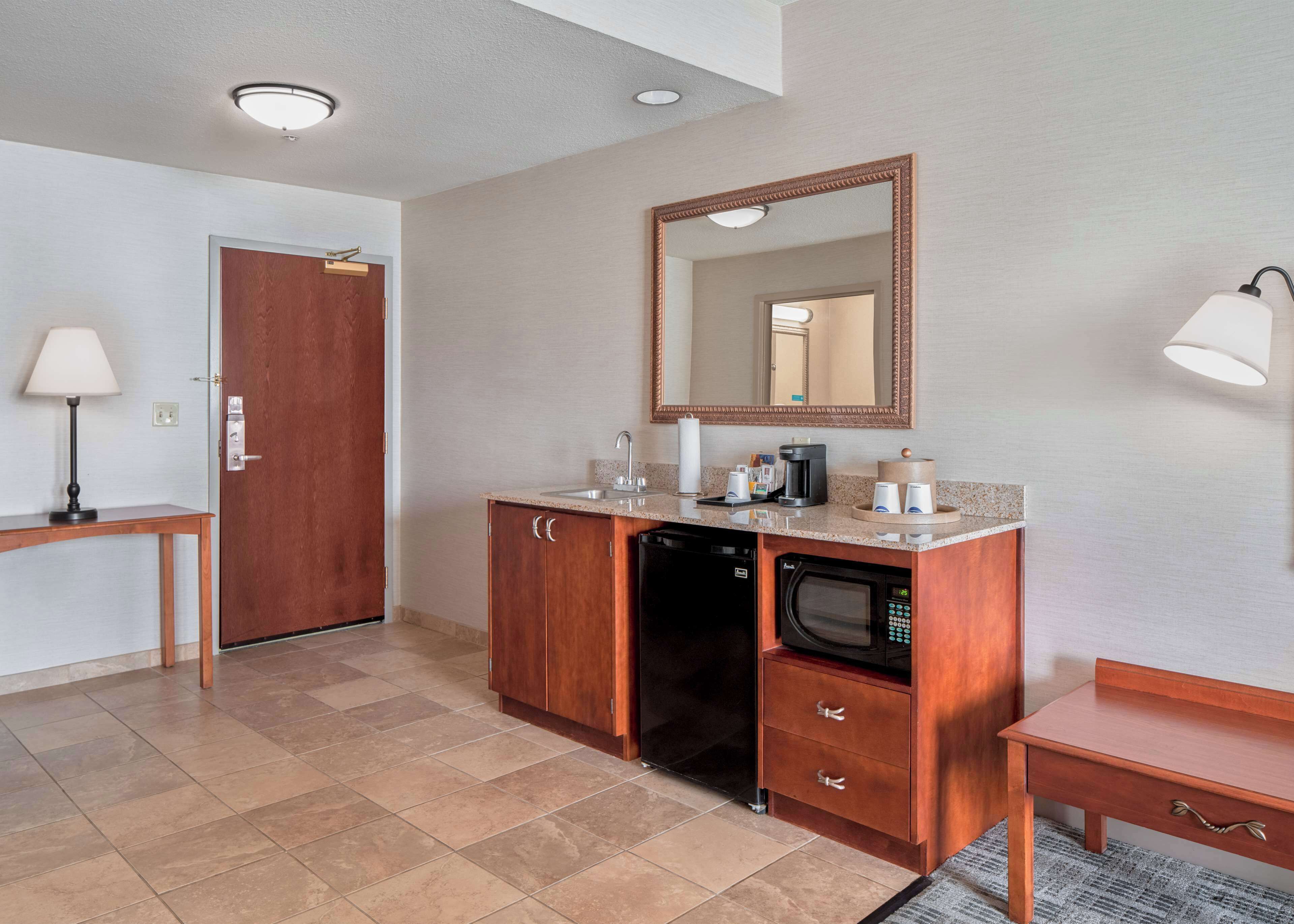 Hampton Inn & Suites Grove City Hampton Inn & Suites Grove City