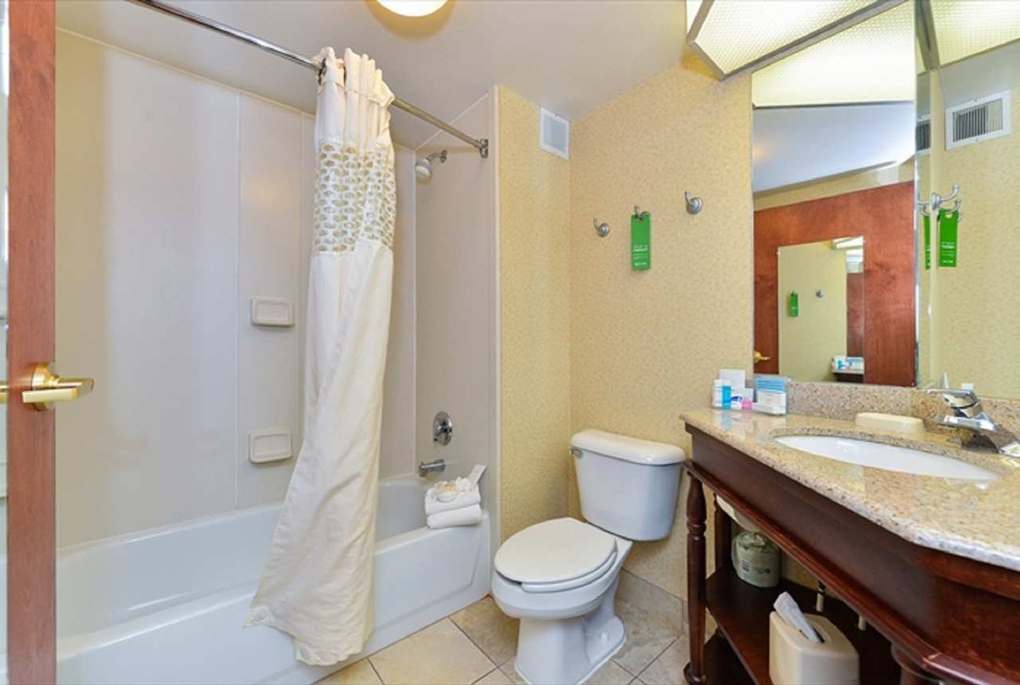 Hampton Inn & Suites Valley Forge Oaks Hampton Inn & Suites Valley Forge Oaks