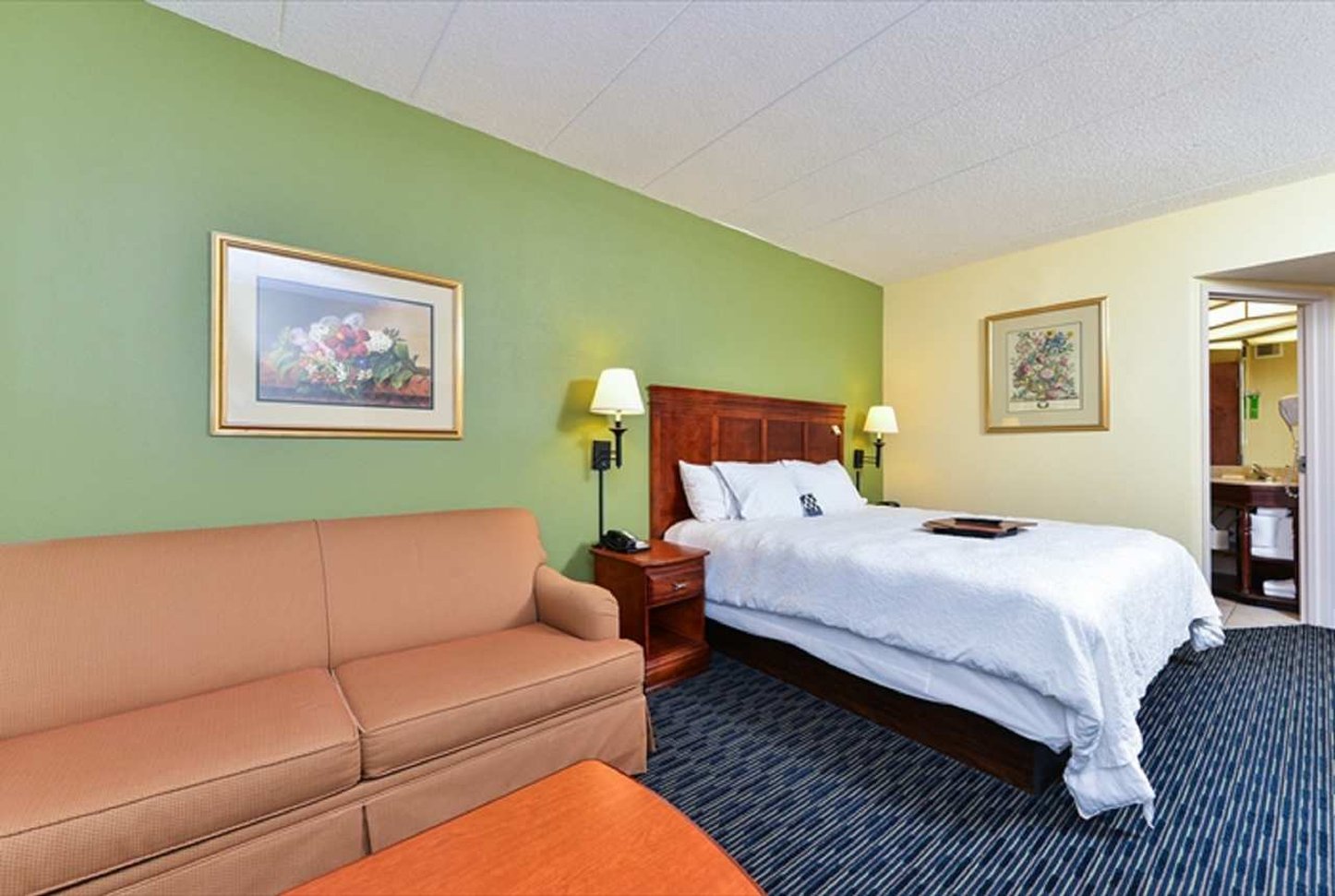 Hampton Inn & Suites Valley Forge Oaks Hampton Inn & Suites Valley Forge Oaks