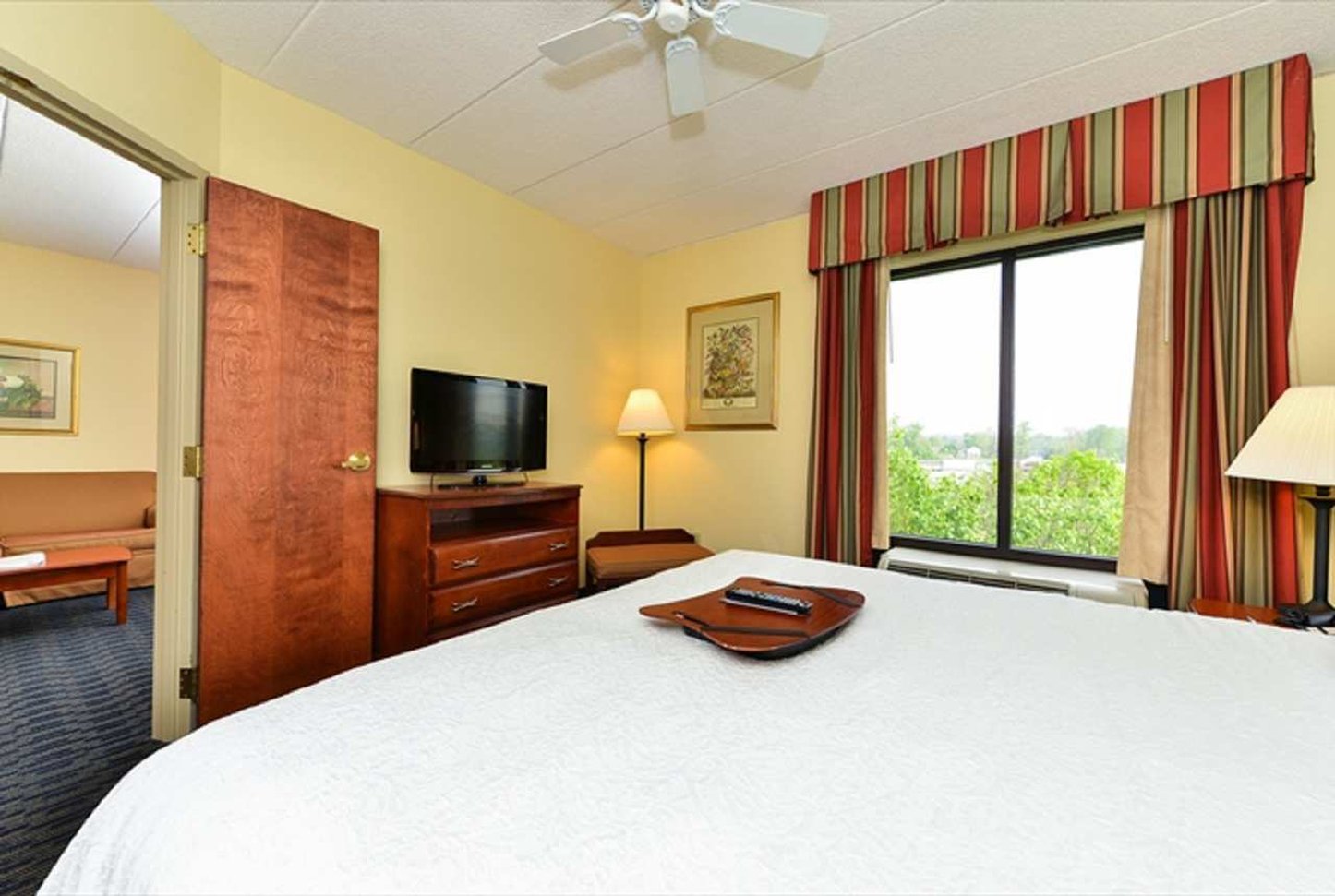 Hampton Inn & Suites Valley Forge Oaks Hampton Inn & Suites Valley Forge Oaks