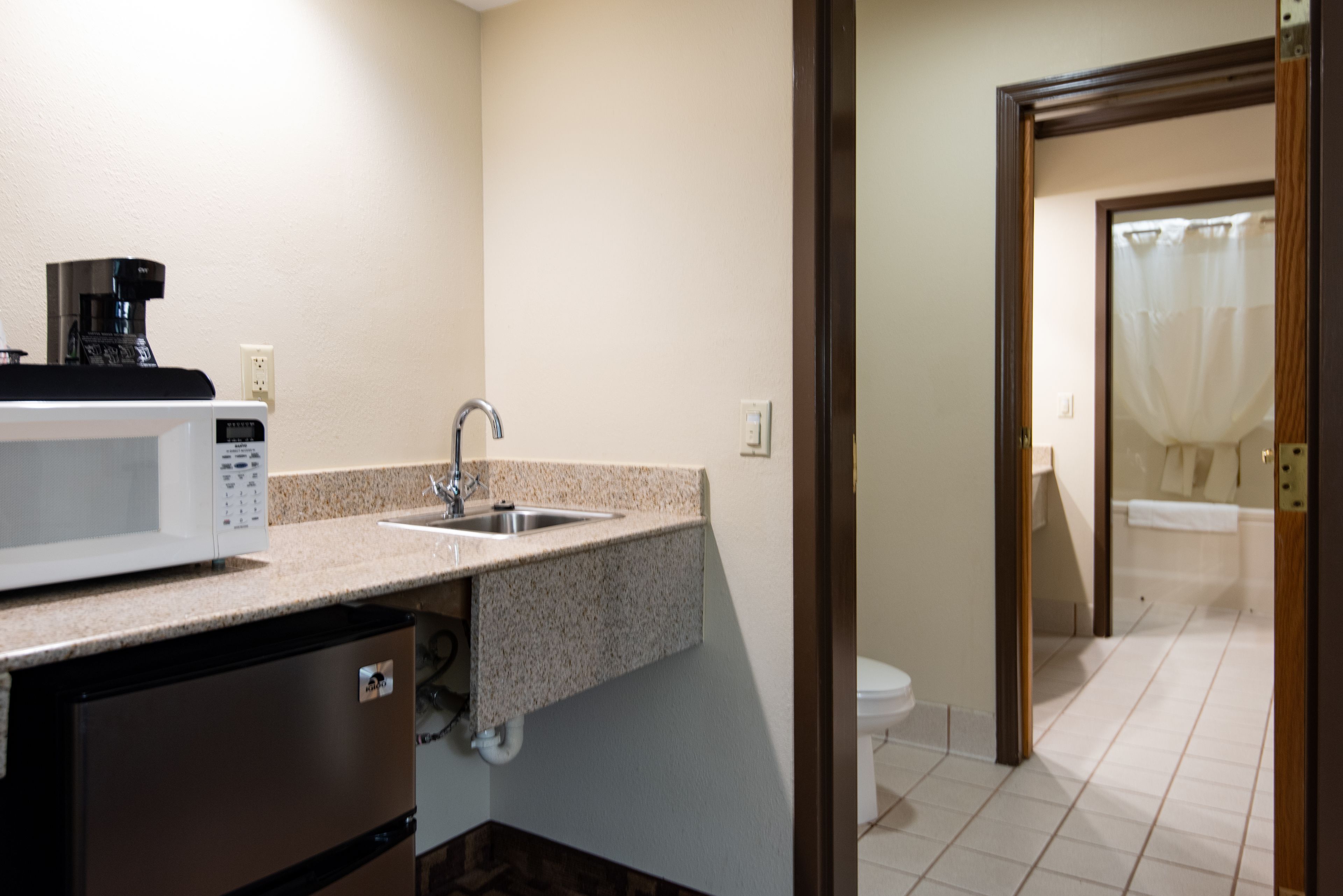 Quality Inn & Suites Quality Inn & Suites