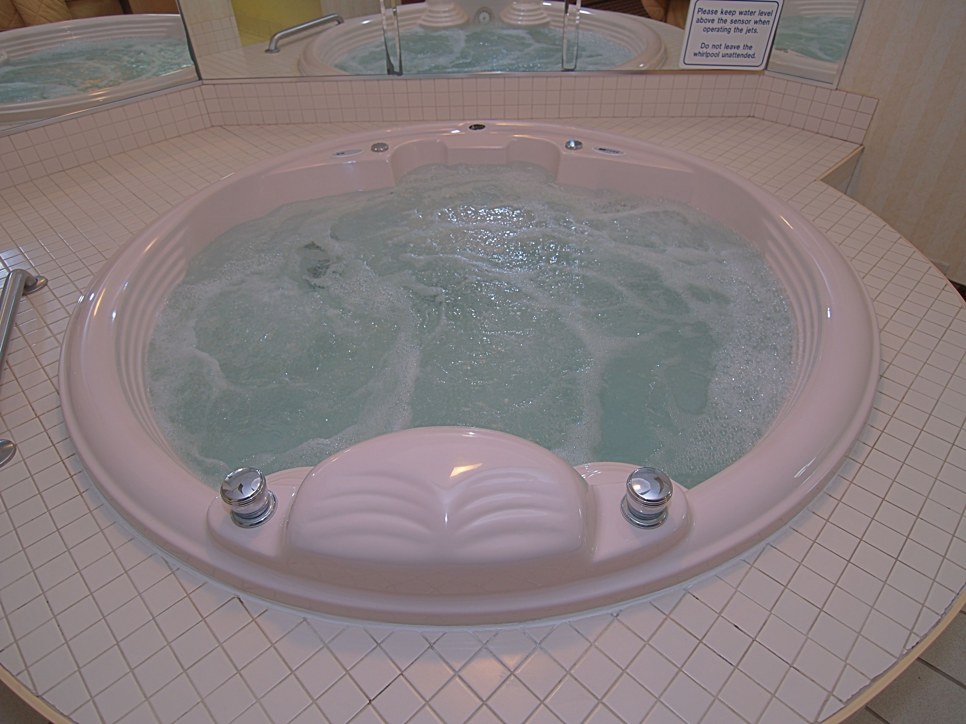 Quality Inn & Suites Quality Inn & Suites